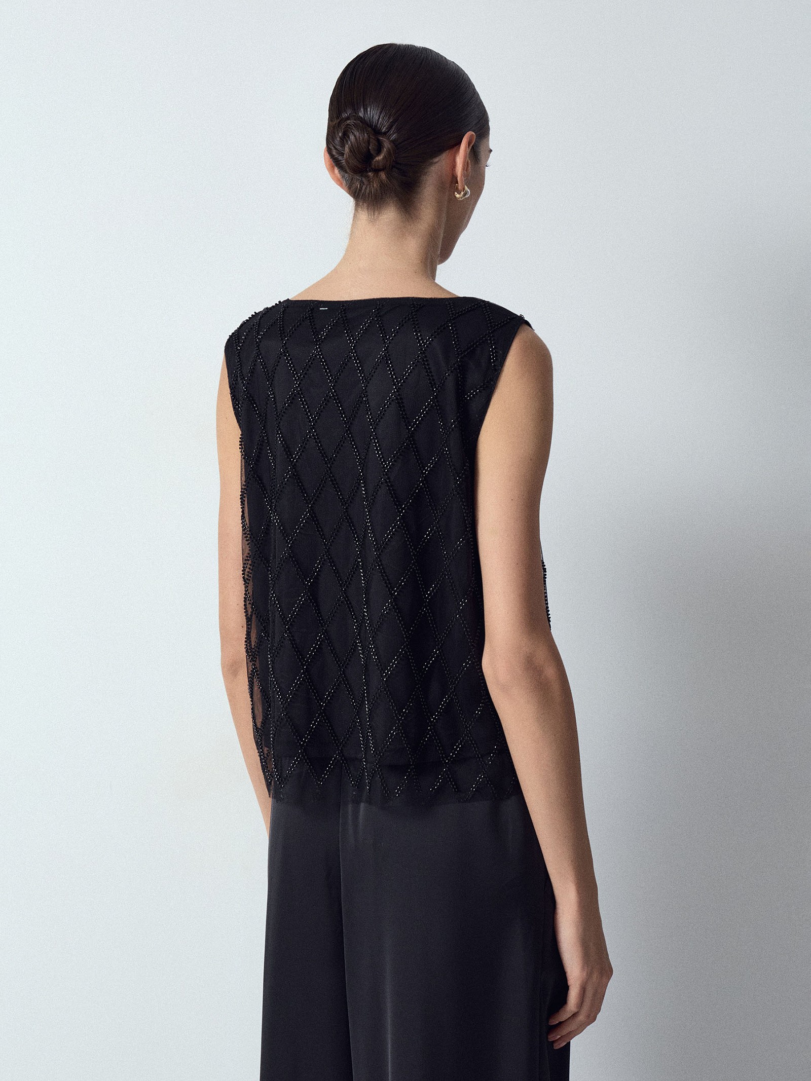 Топ с бисером