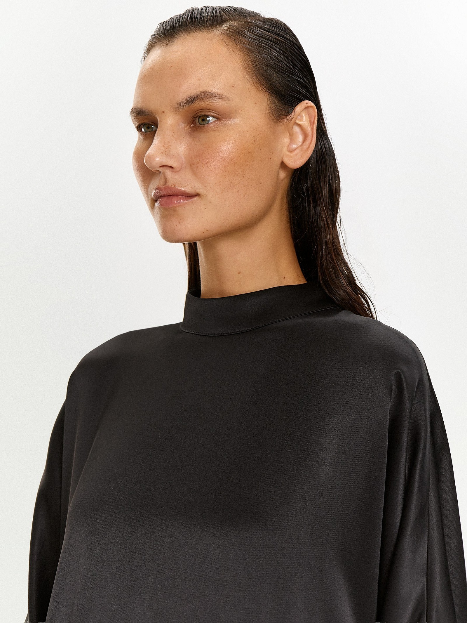 Платье а-силуэта