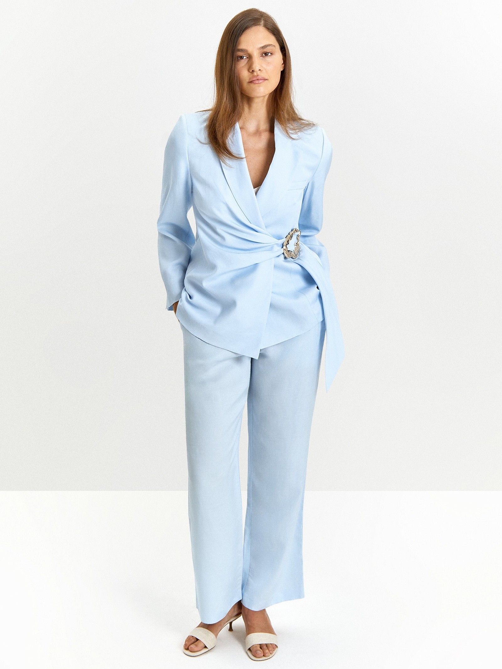 Брюки широкого кроя с защипами с добавлением льна