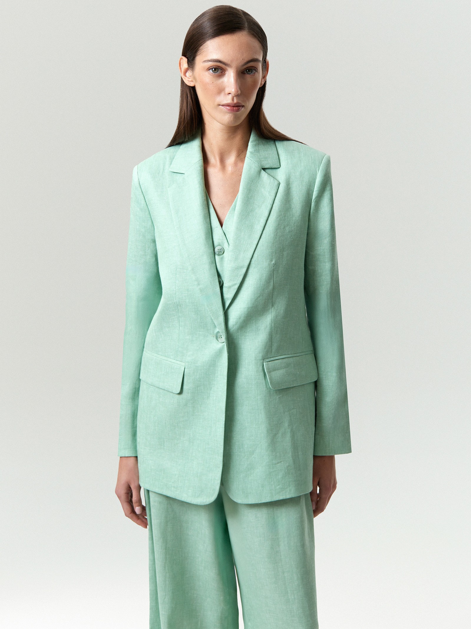 Однобортный жакет изо льна