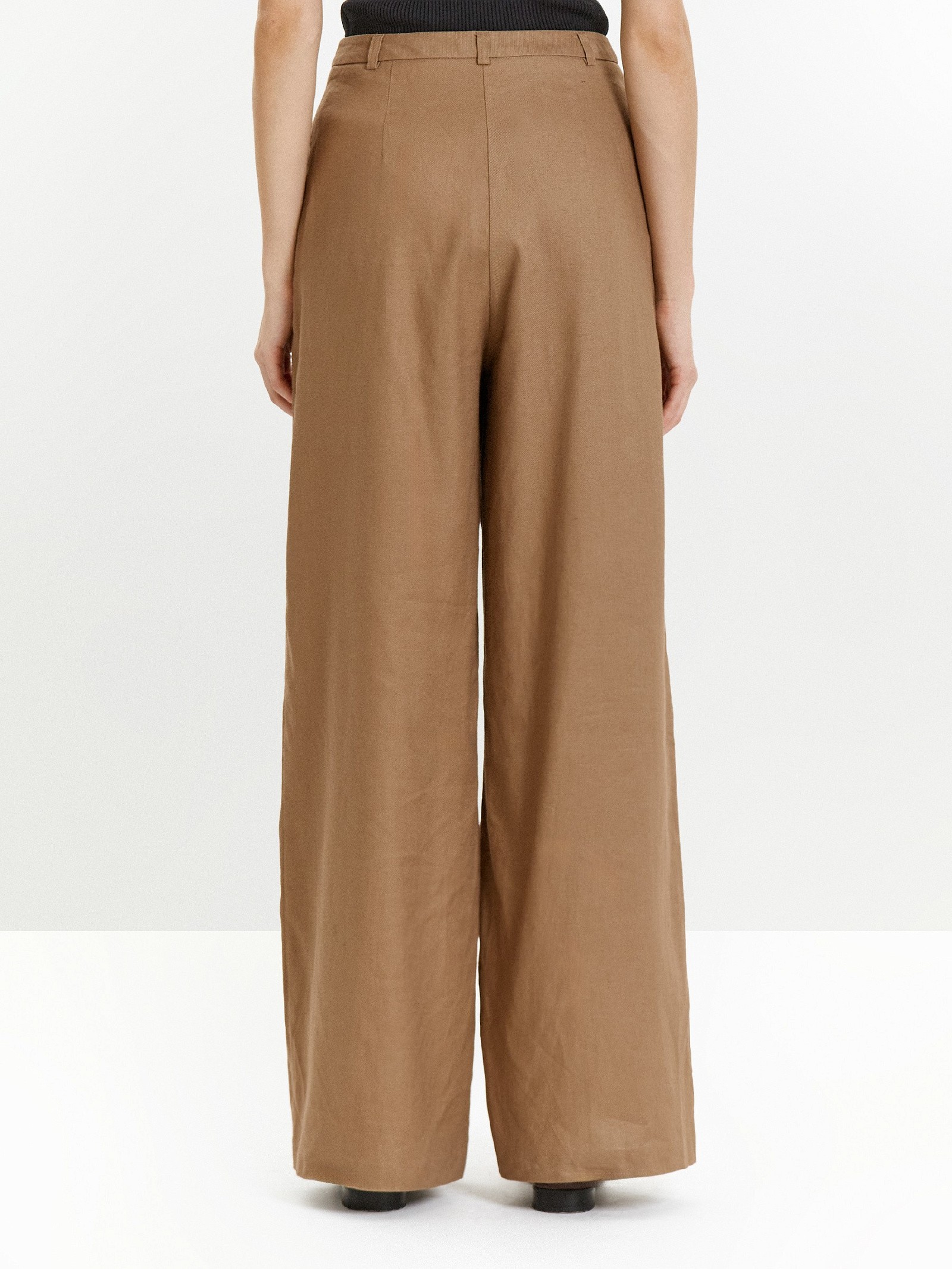 Брюки широкого кроя