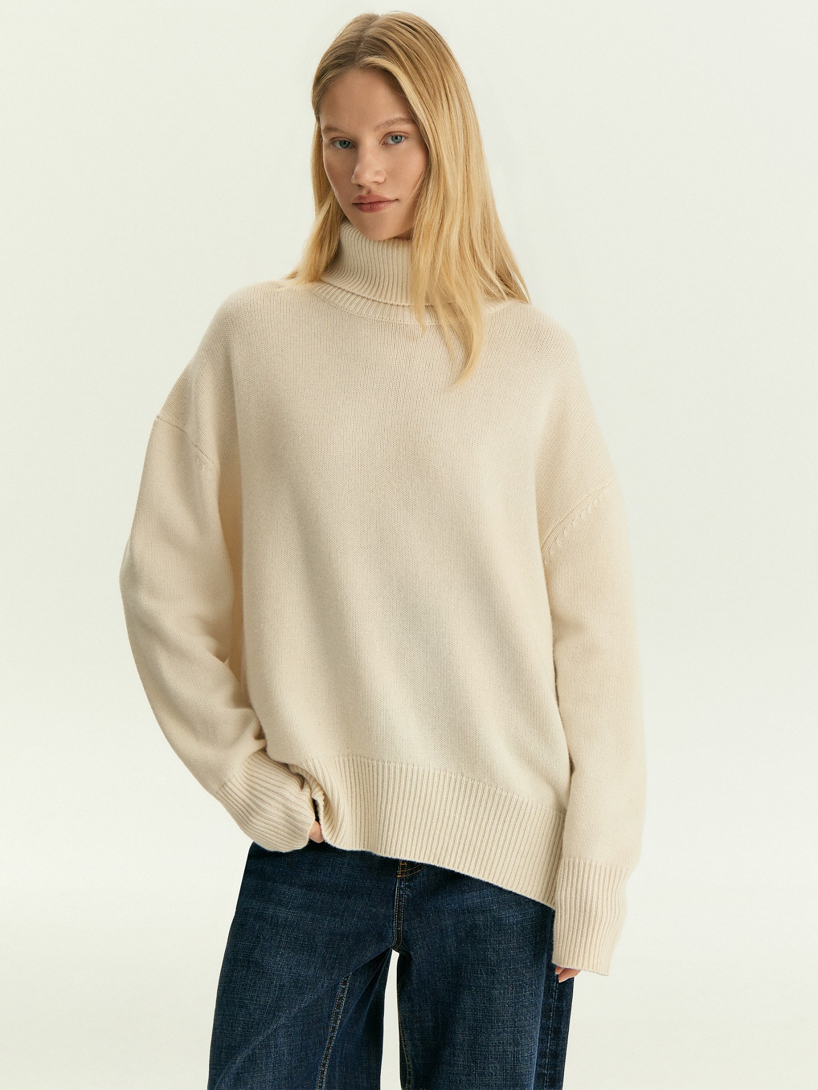 Свитер с содержанием кашемира