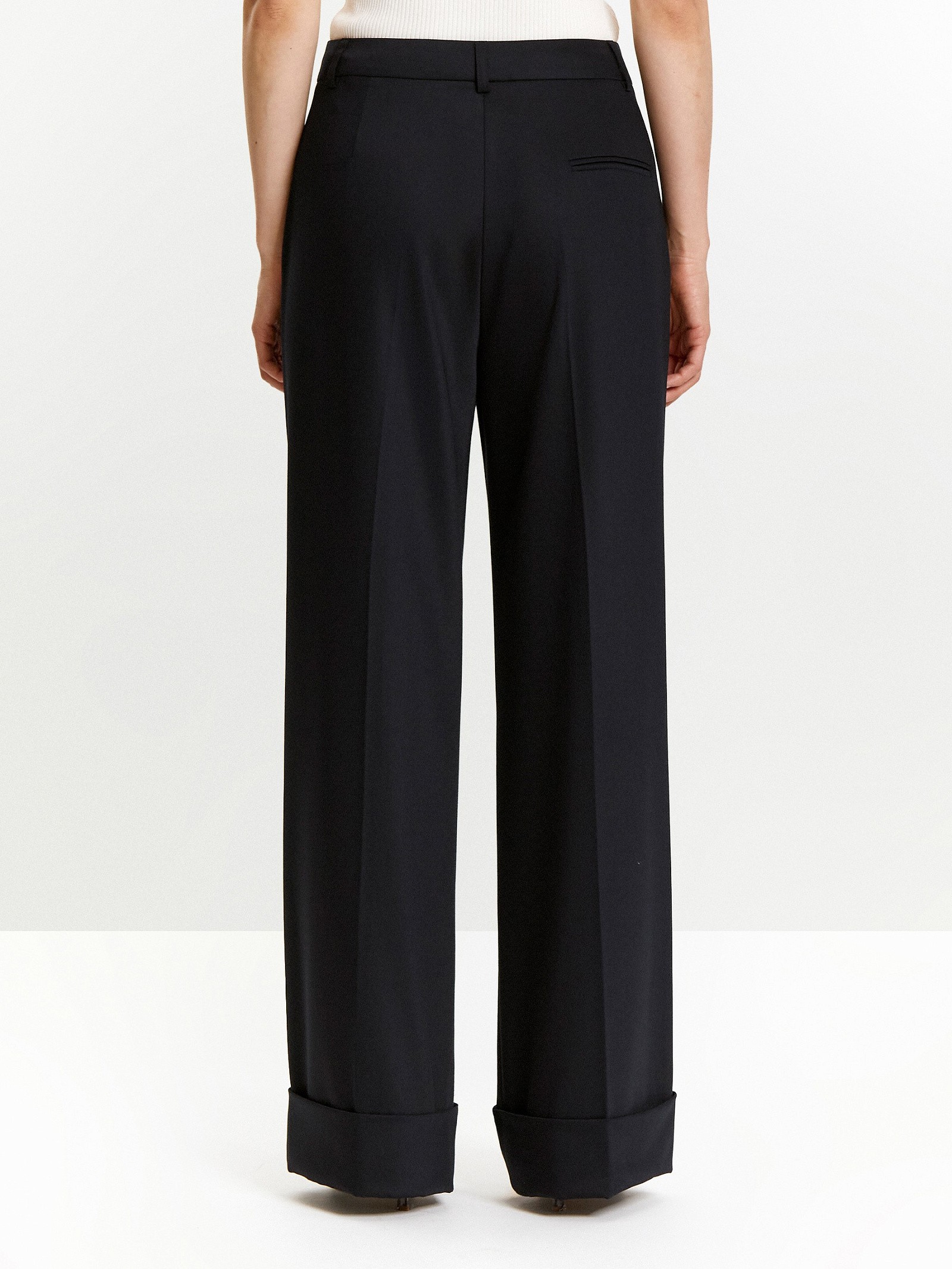 Брюки широкого кроя