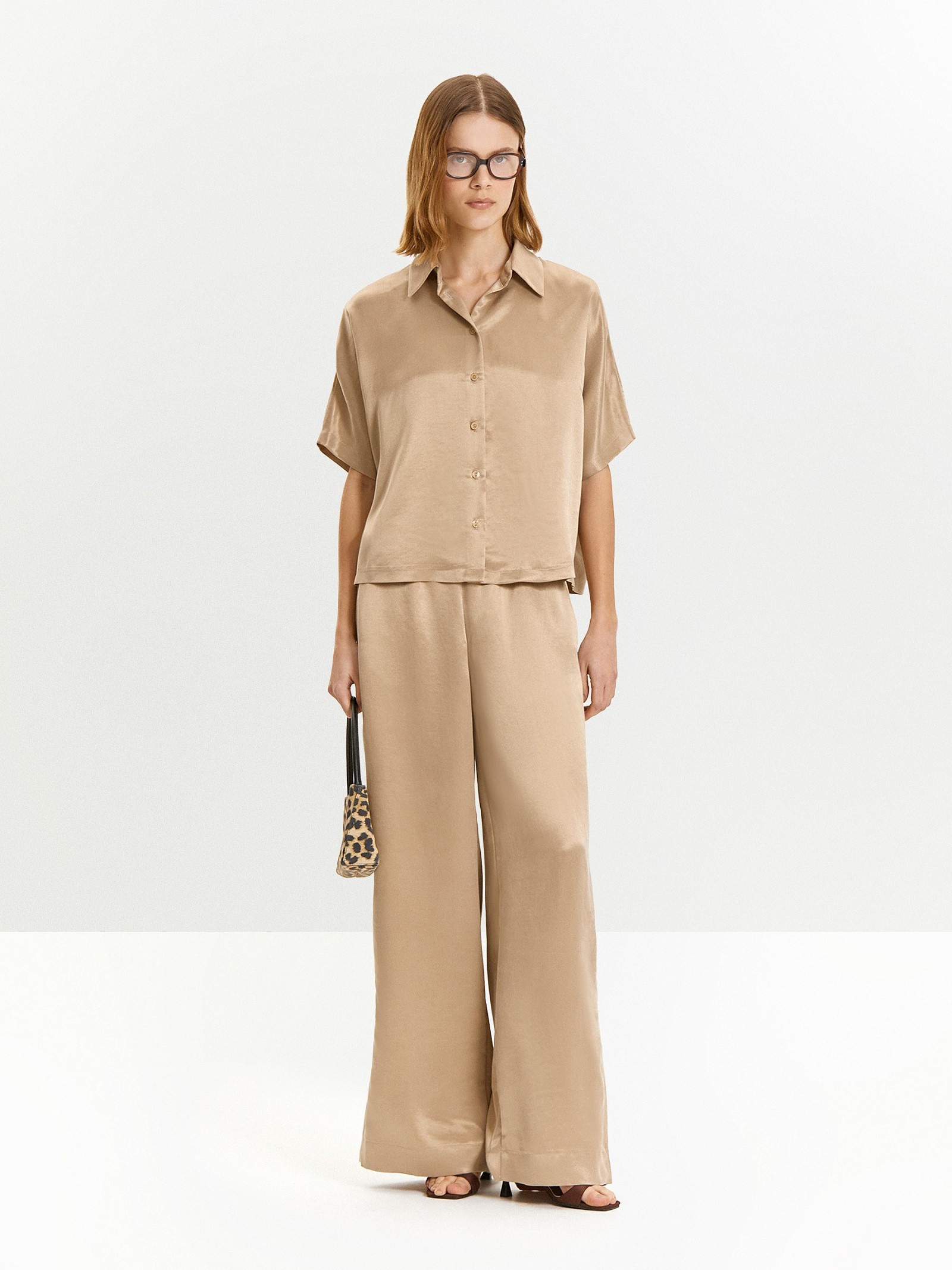 Рубашка однотонная