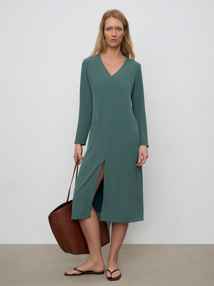 Платье прямого кроя