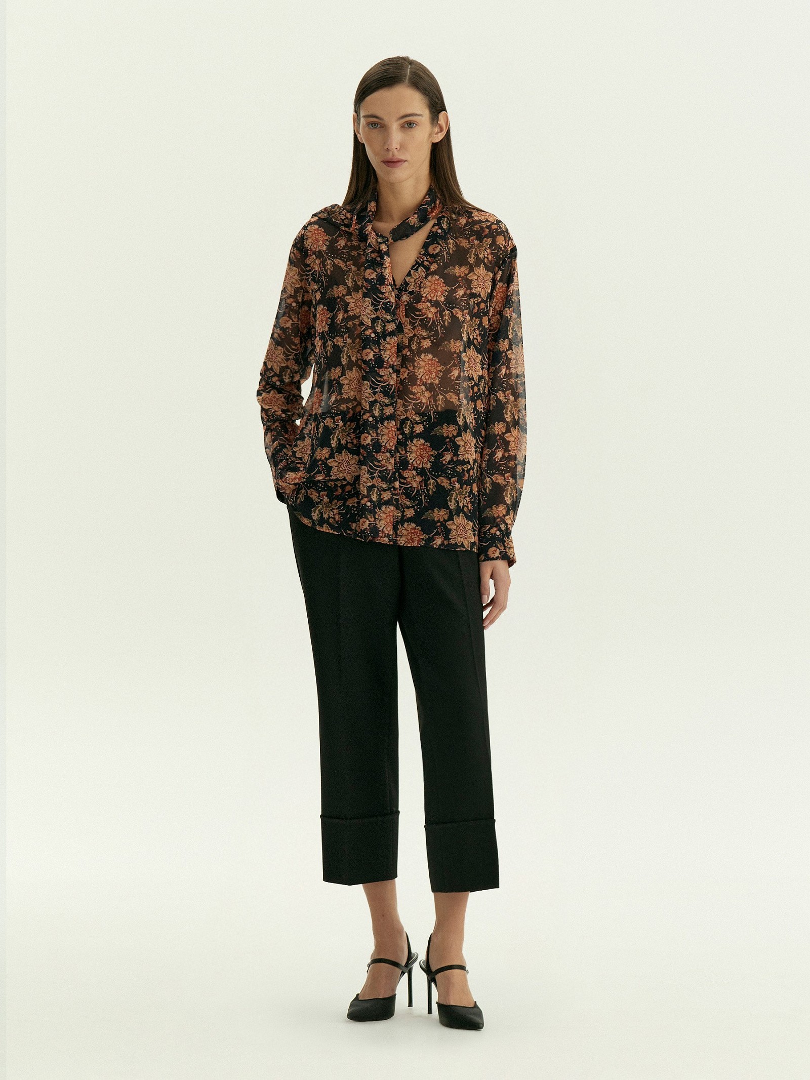 Рубашка с воротником-бантом