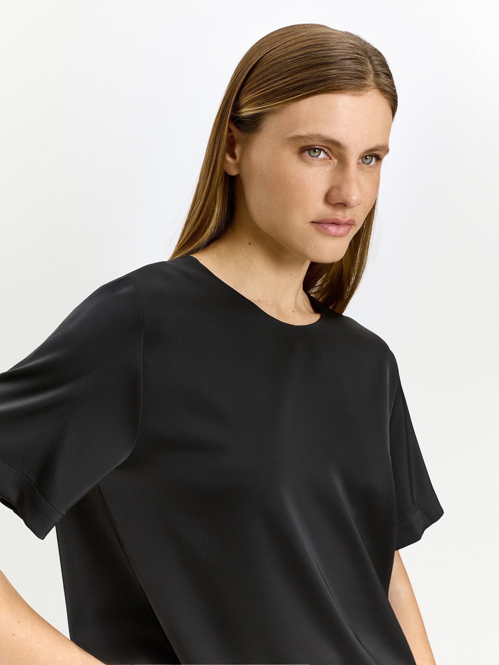 Блузка прямого кроя