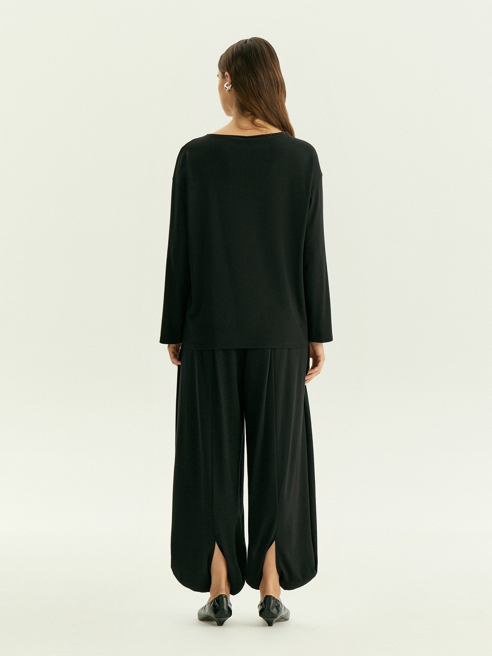 Лонгслив однотонный