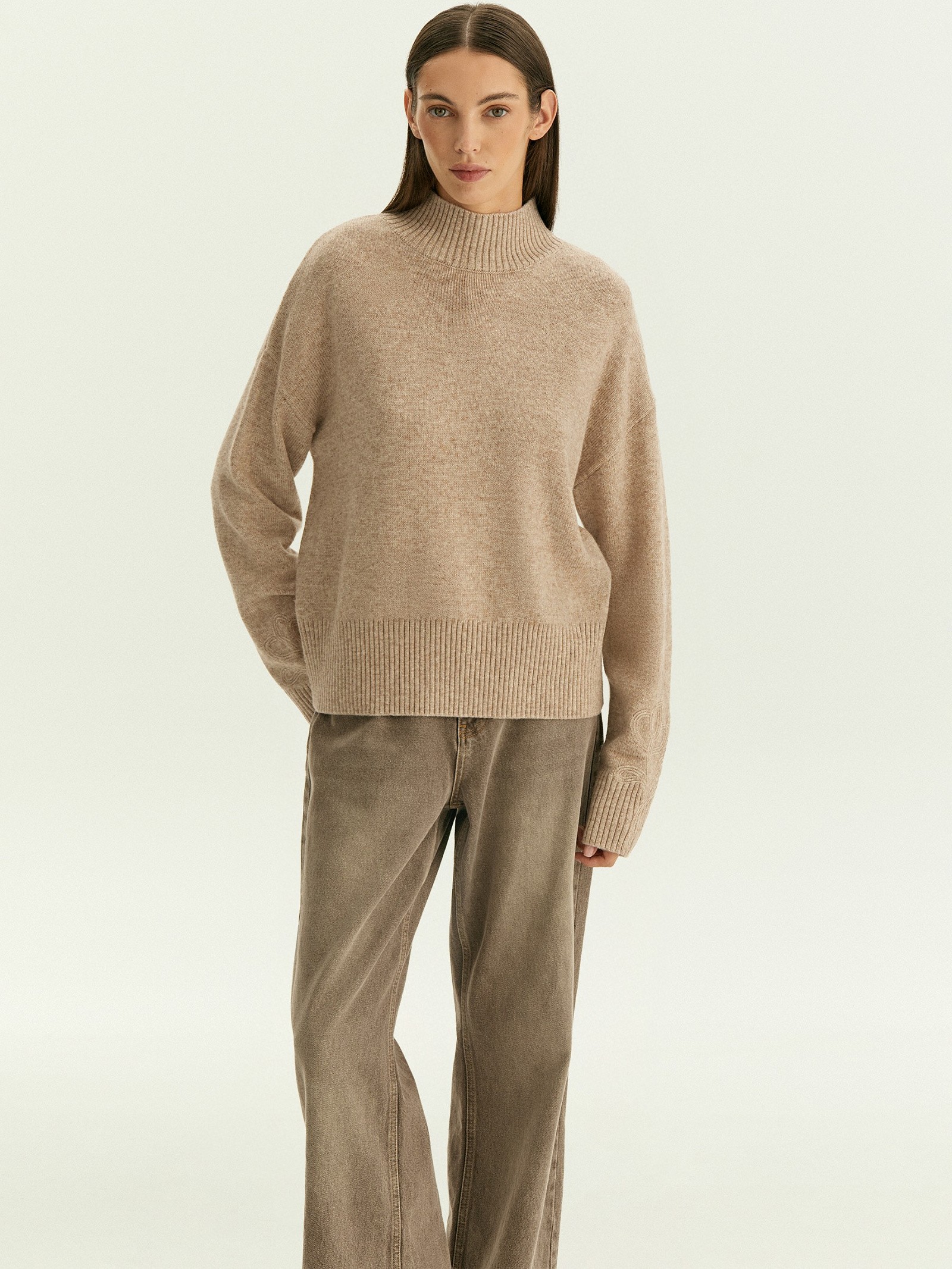 Свитер с высоким воротником из смесовой шерсти