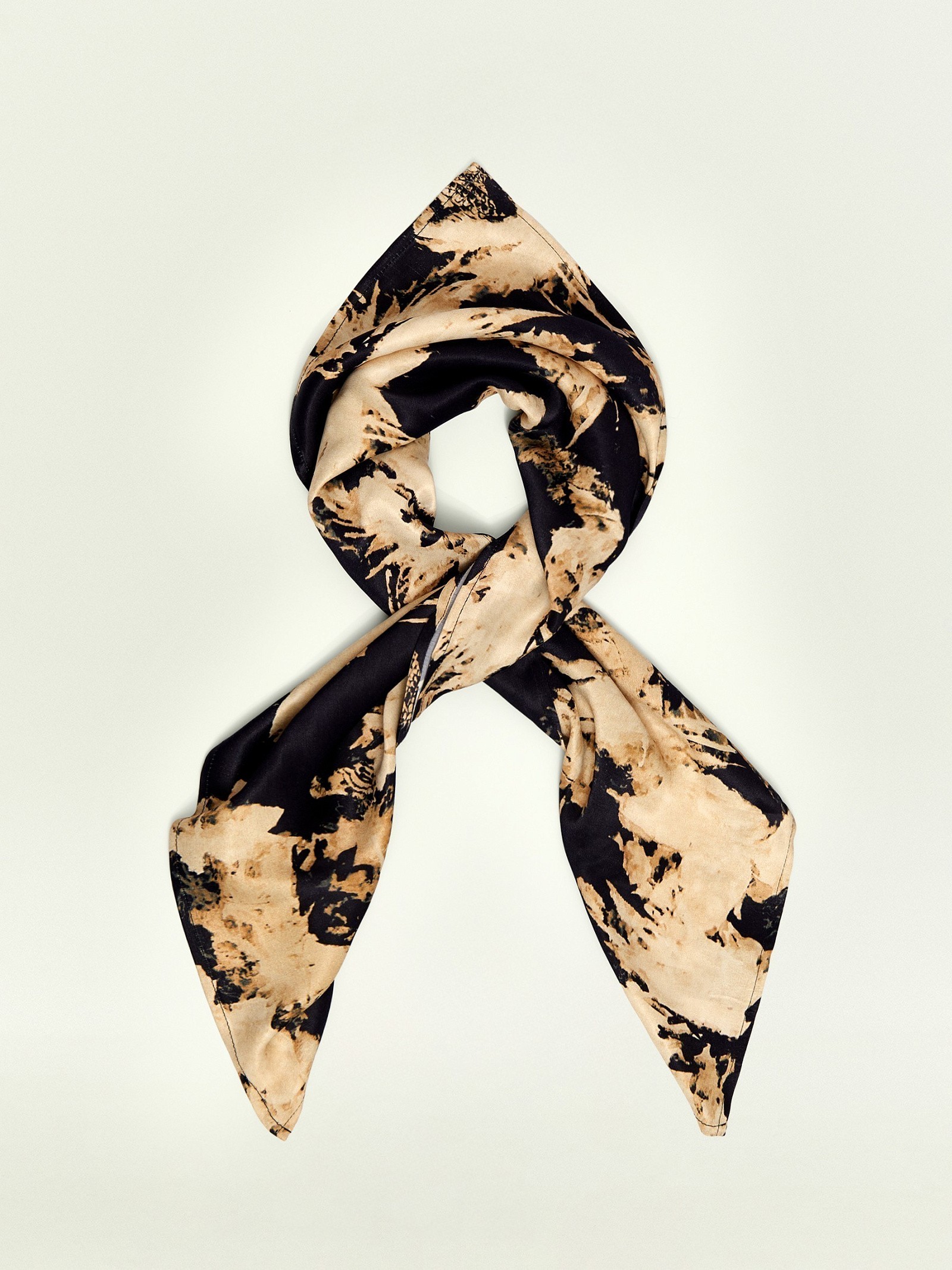 Платок с принтом