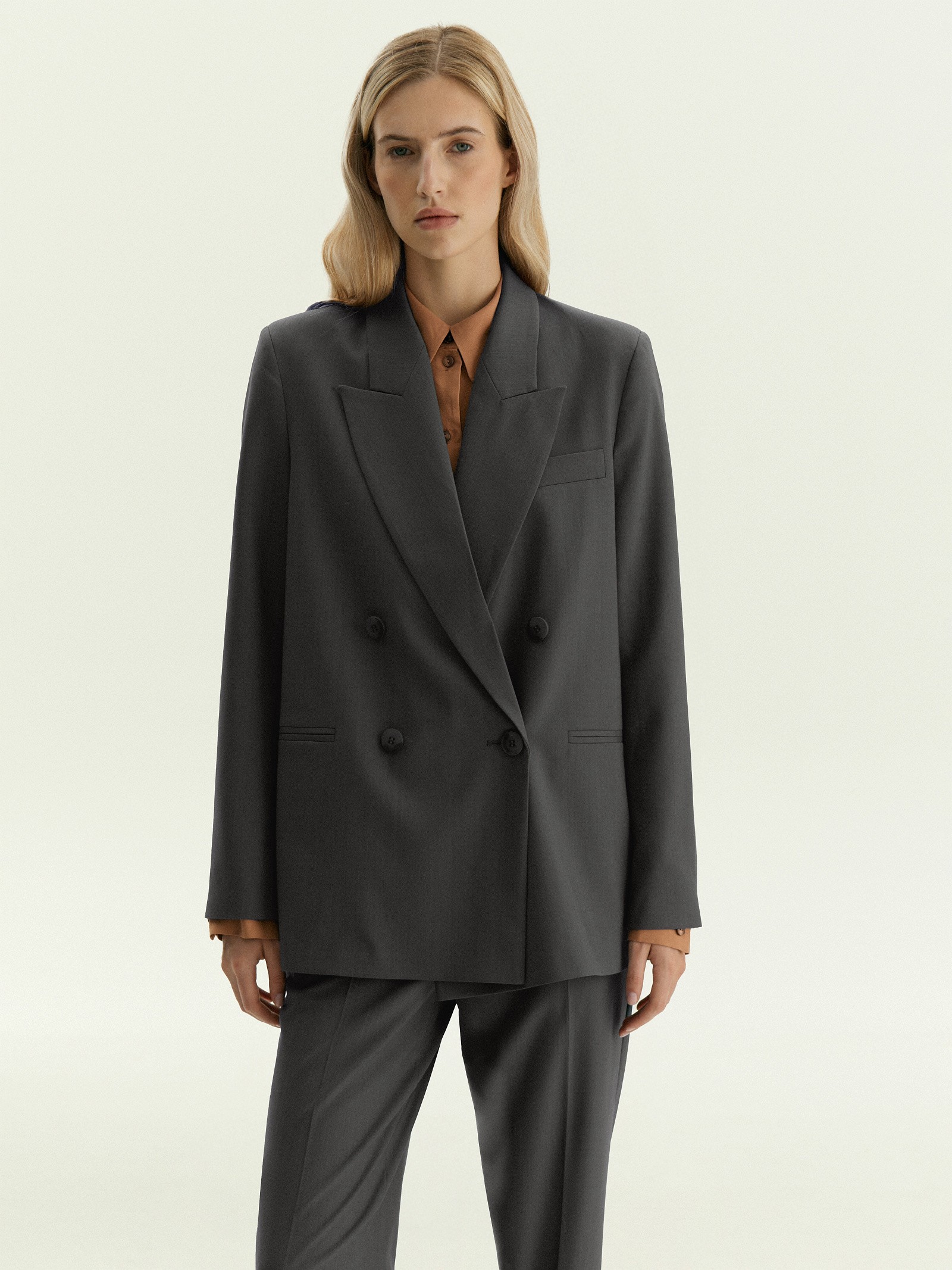 Двубортный жакет из костюмной шерсти