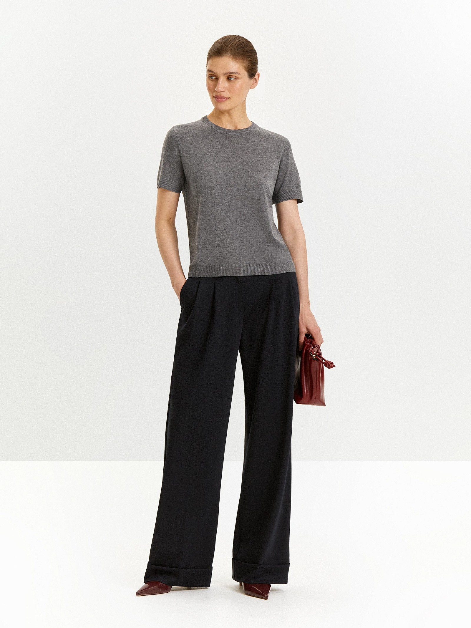 Брюки широкого кроя