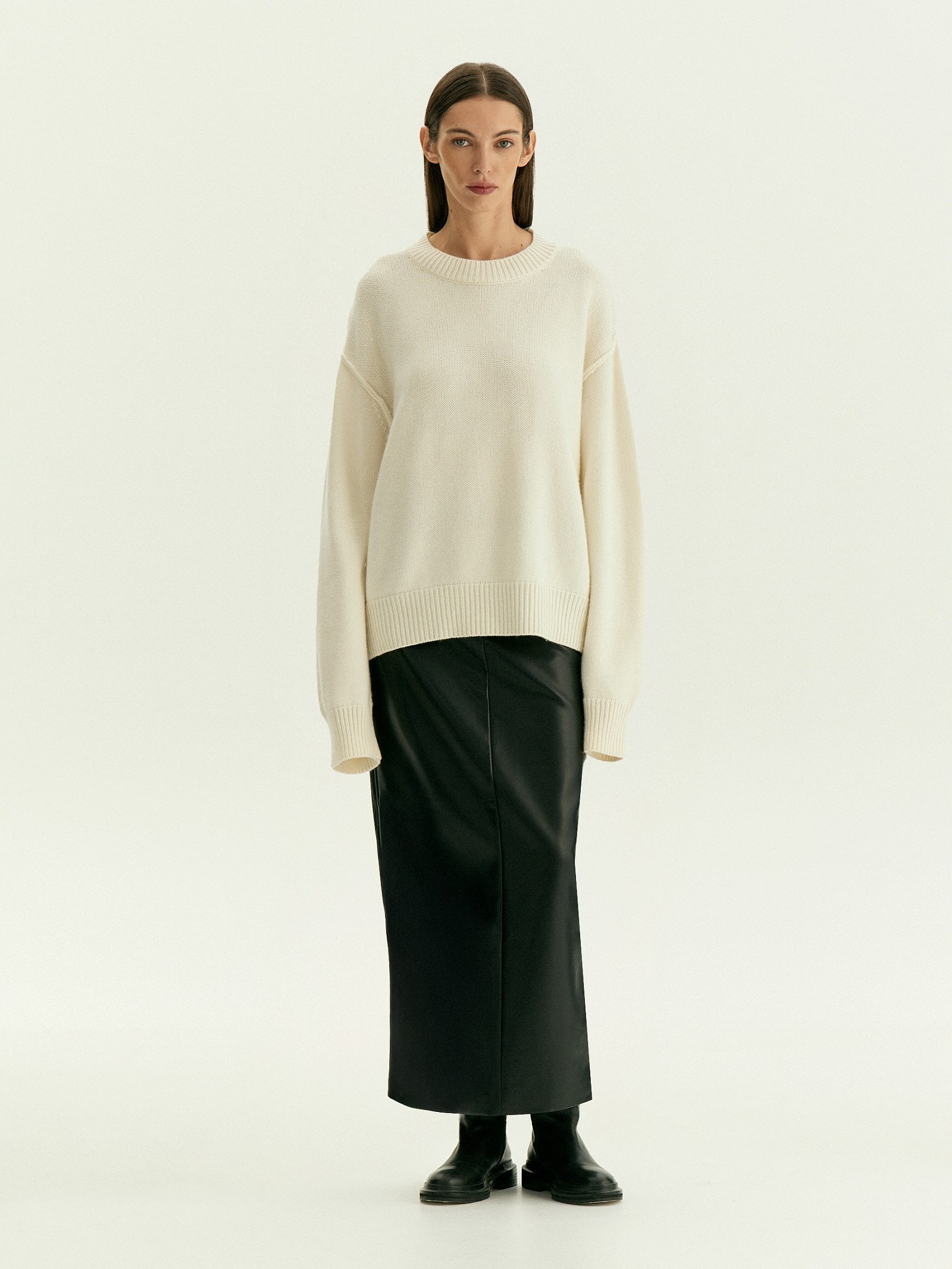 Джемпер из вискозного трикотажа с добавлением шерсти