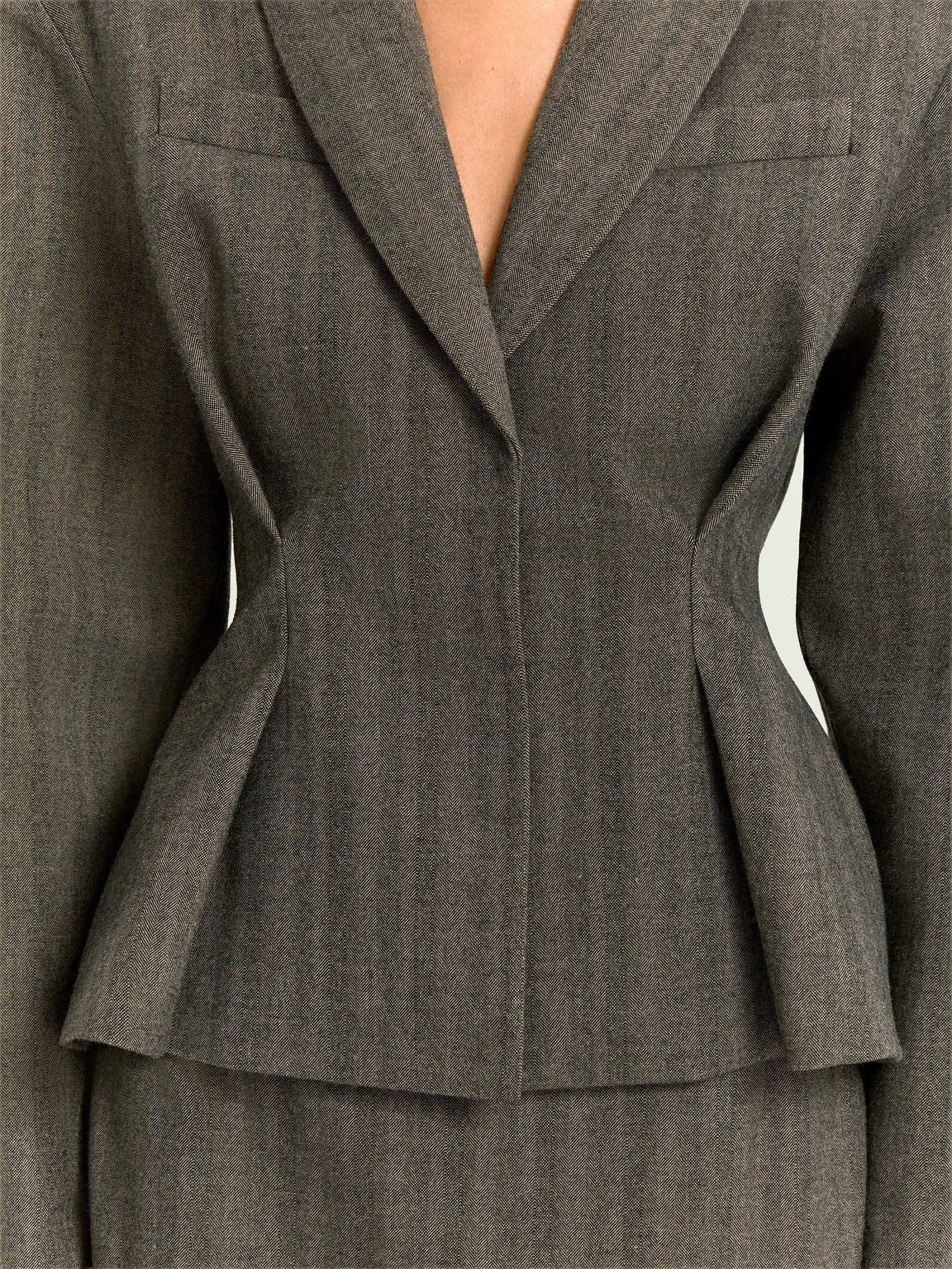 Жакет приталенного кроя