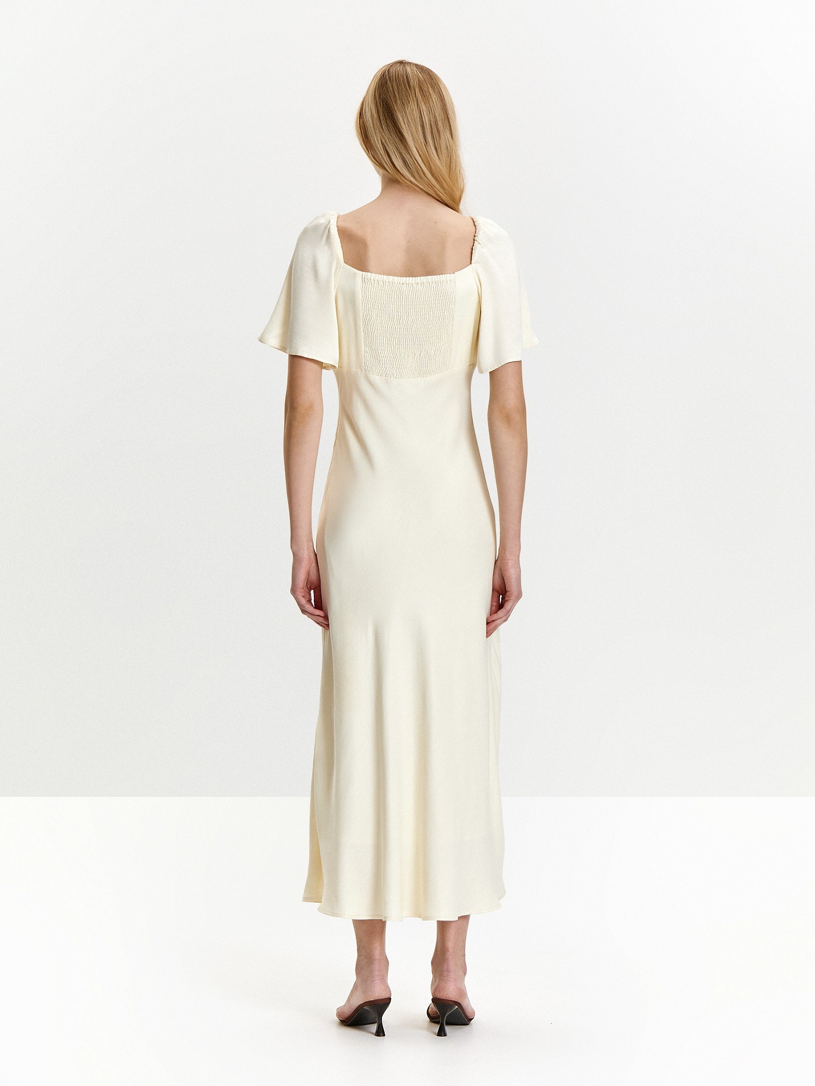 Платье приталенное