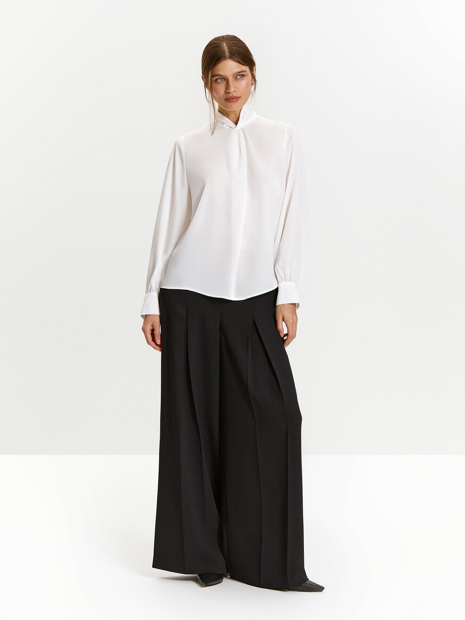 Блуза из костюмной ткани