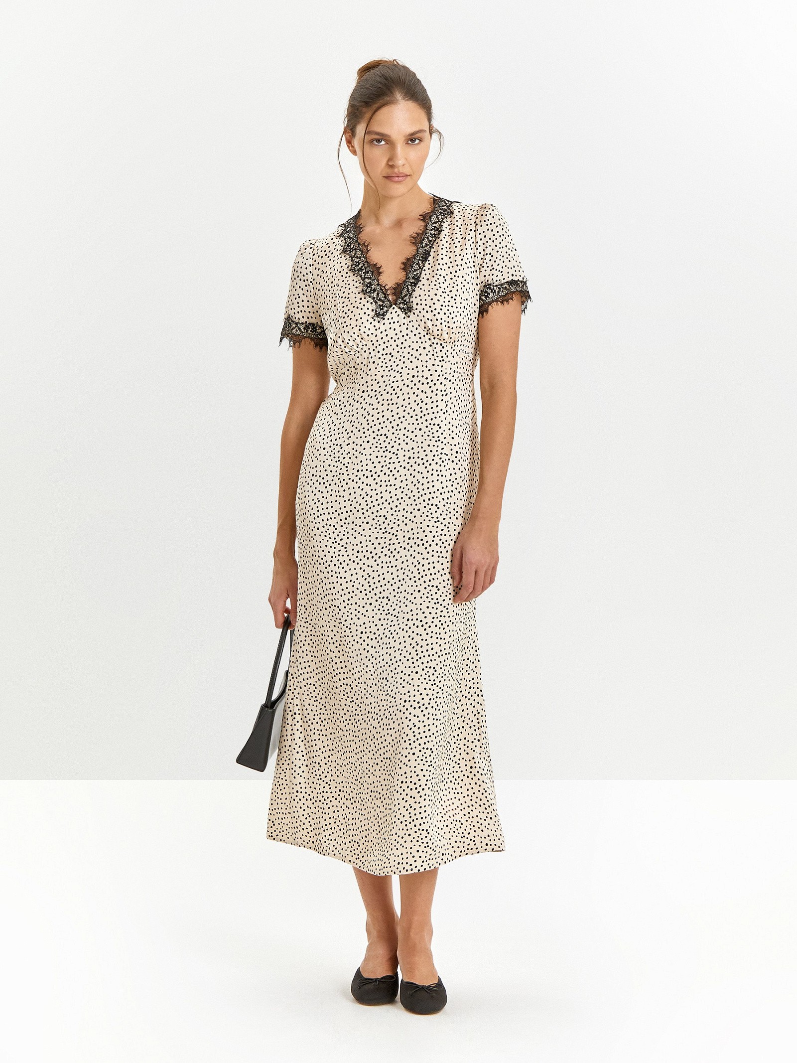 Платье в горох