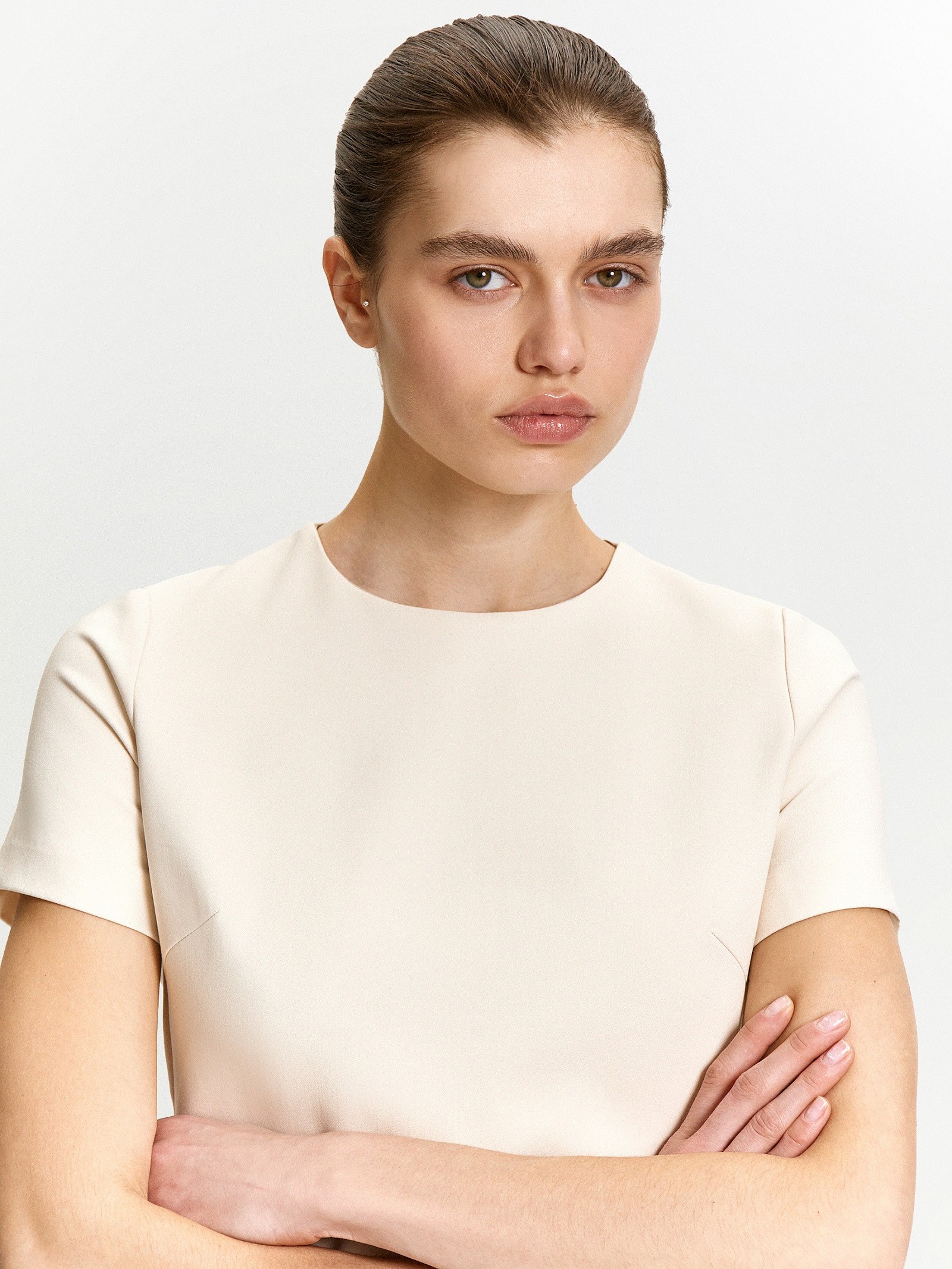 Платье мини приталенного кроя