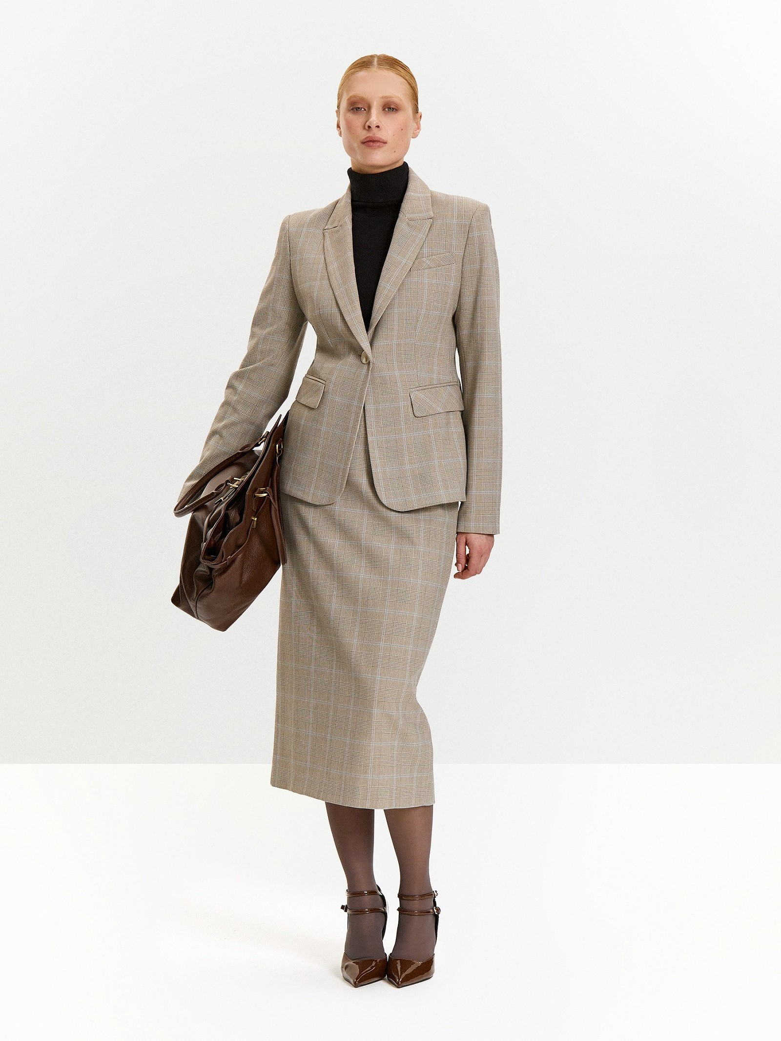 Однобортный жакет в клетку