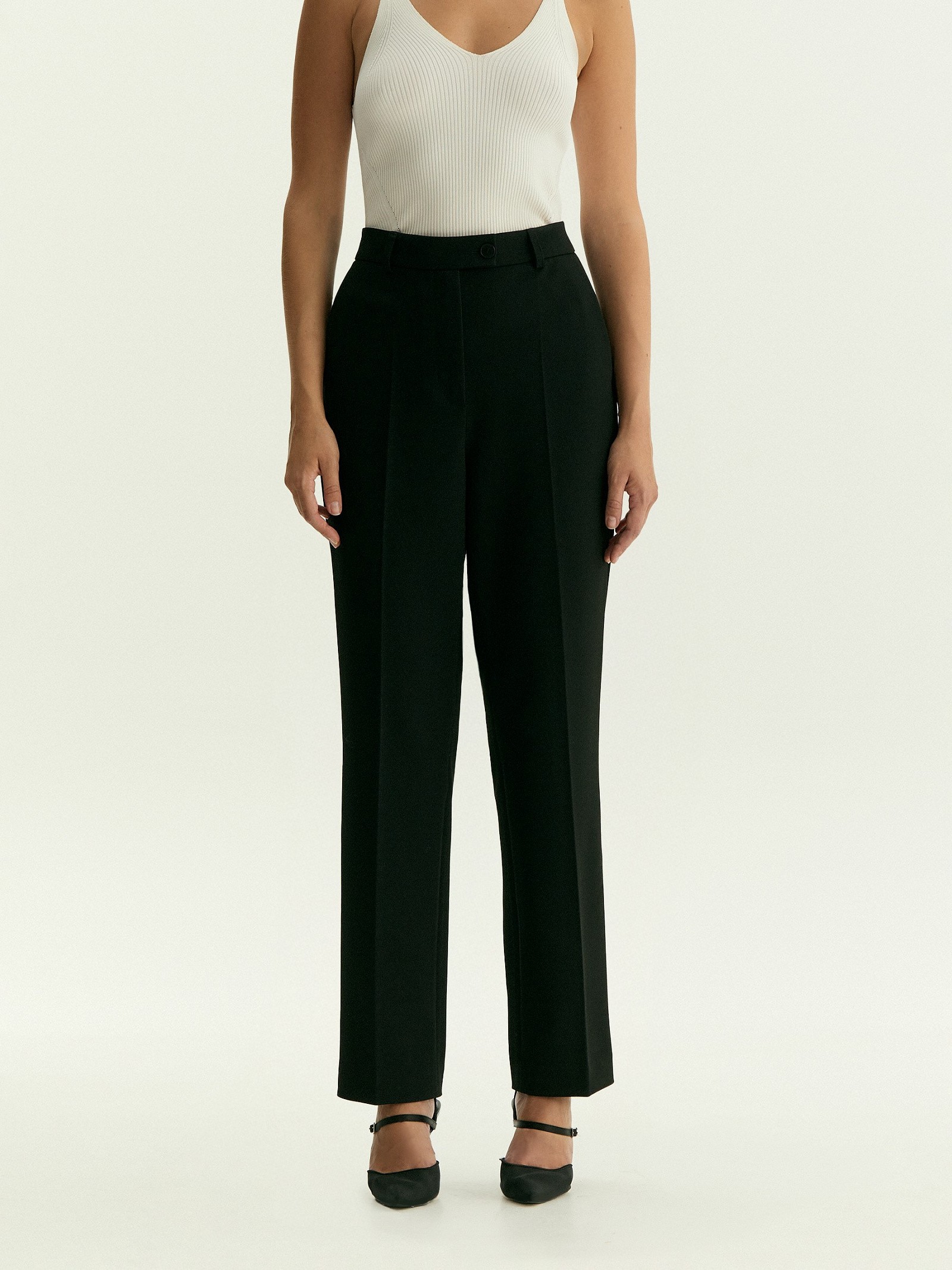 Брюки зауженного кроя