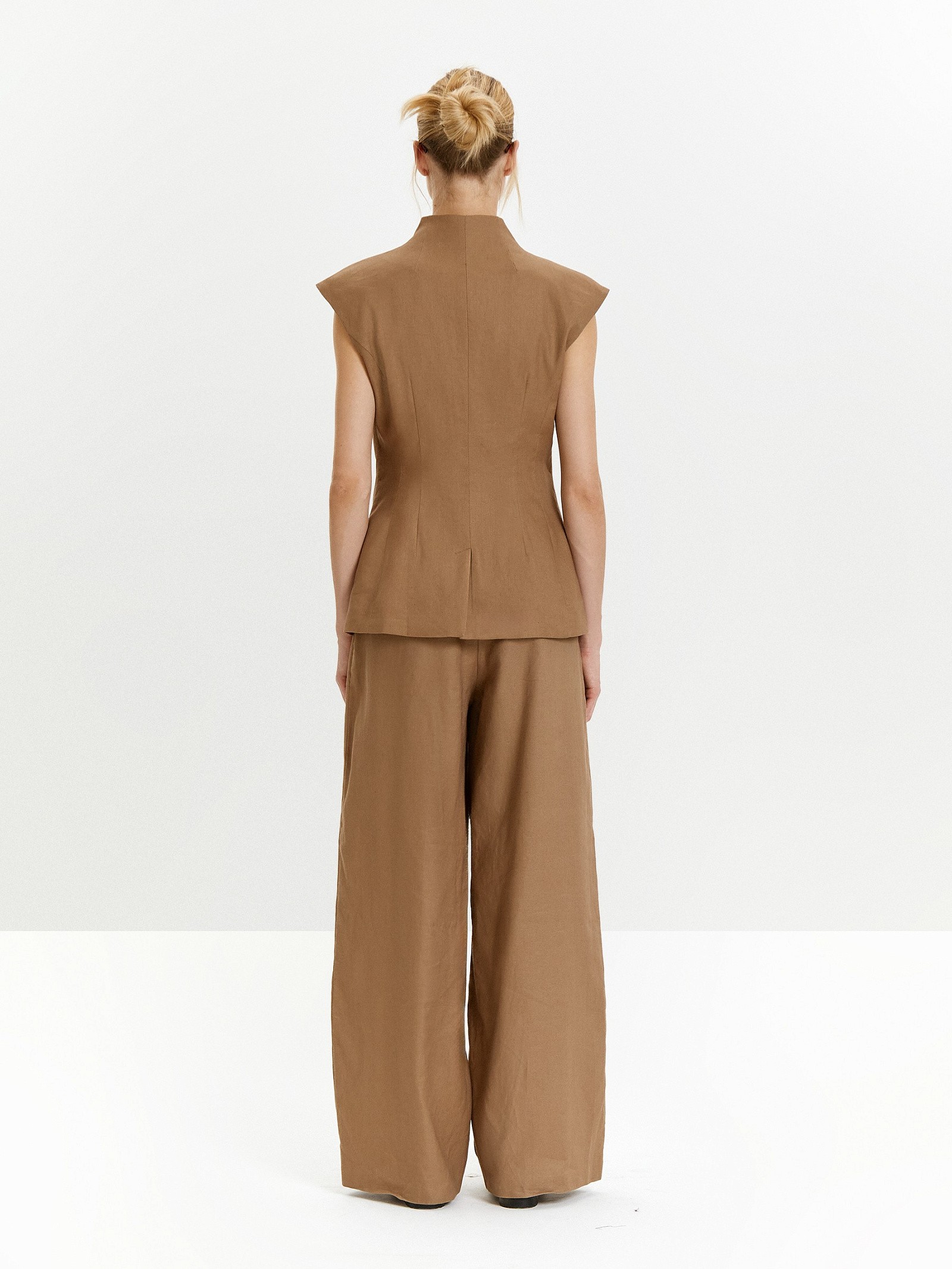 Жилет удлиненный