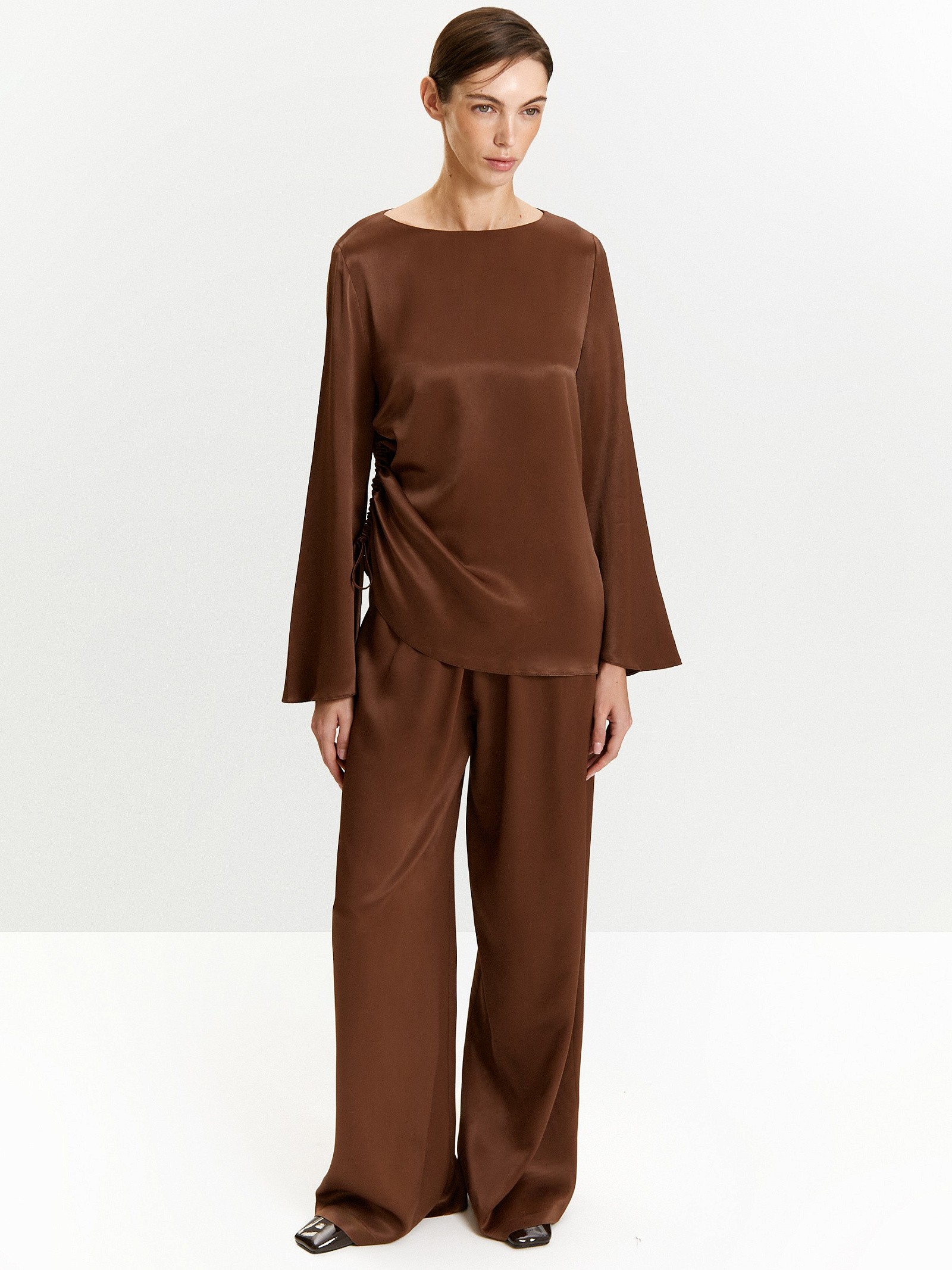 Брюки широкого кроя