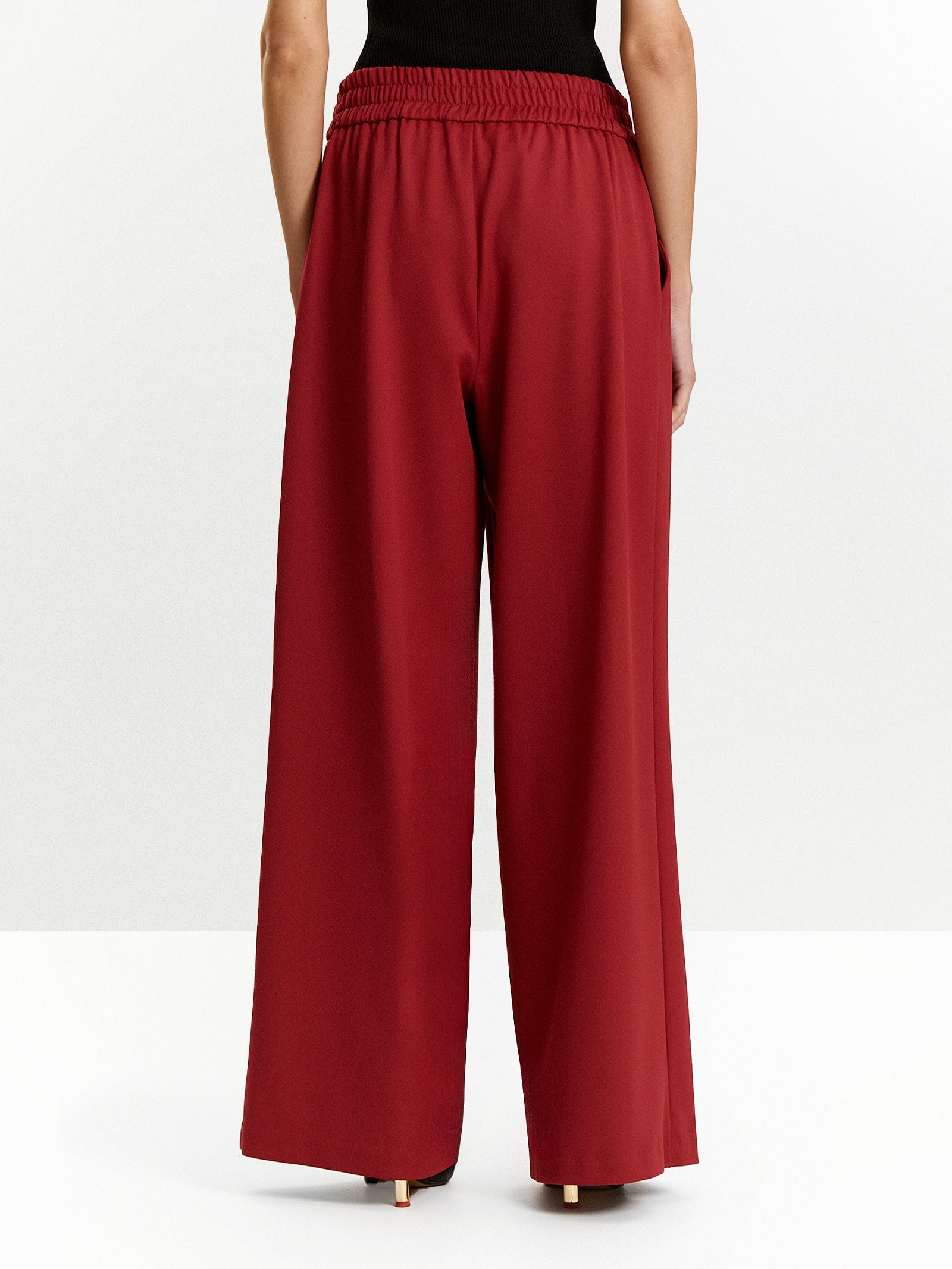 Брюки широкого кроя