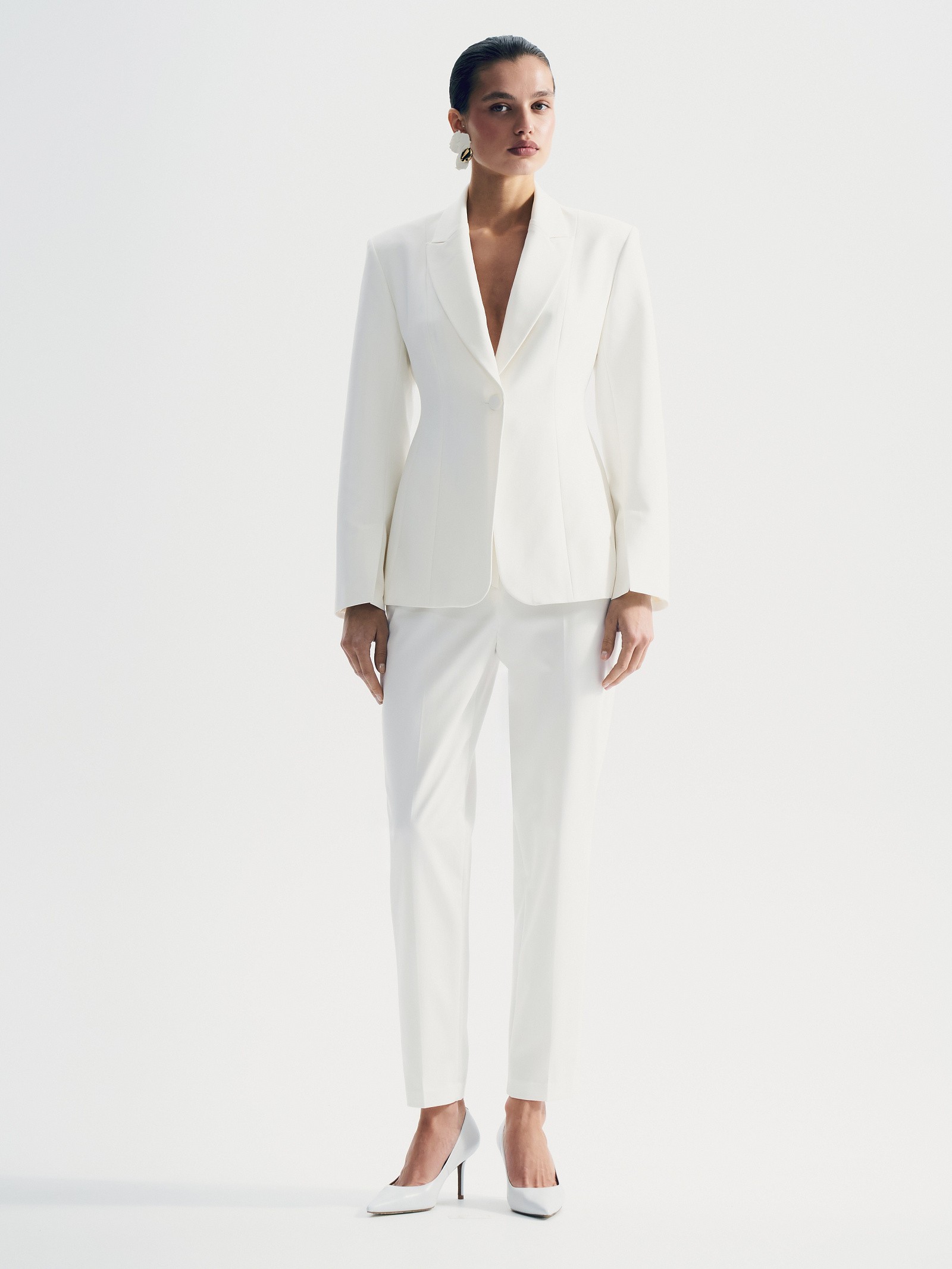 Брюки зауженного кроя