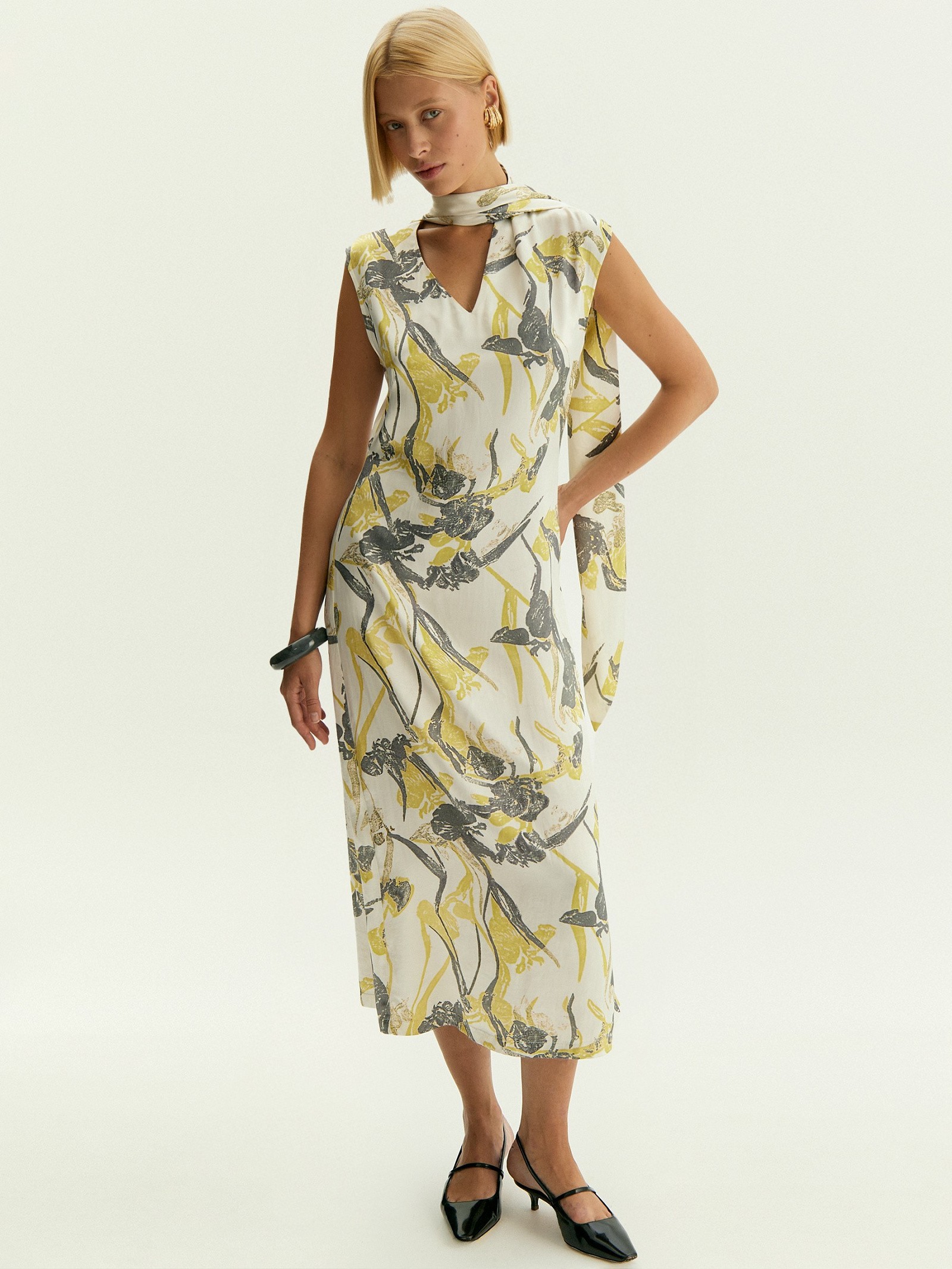 Платье миди из 100% вискозы с цветочным принтом