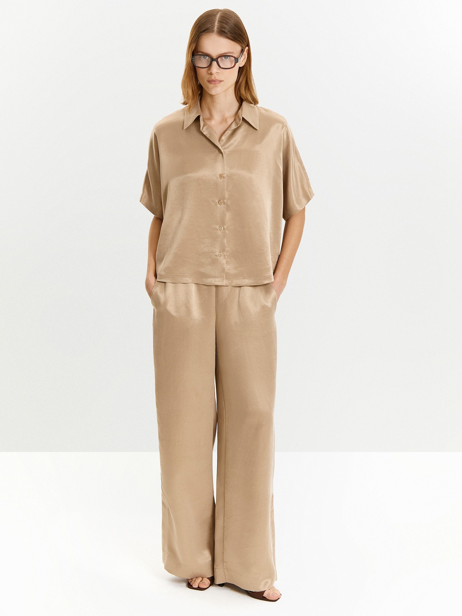 Брюки широкого кроя