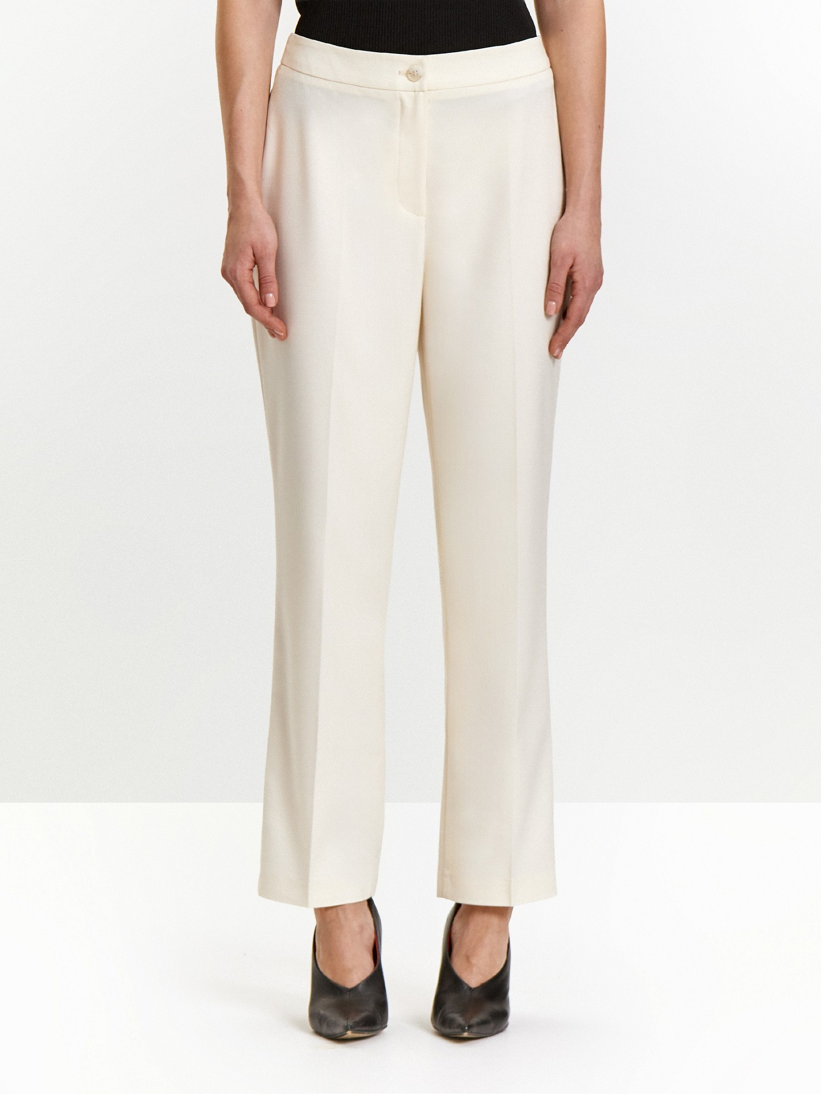 Брюки зауженного кроя