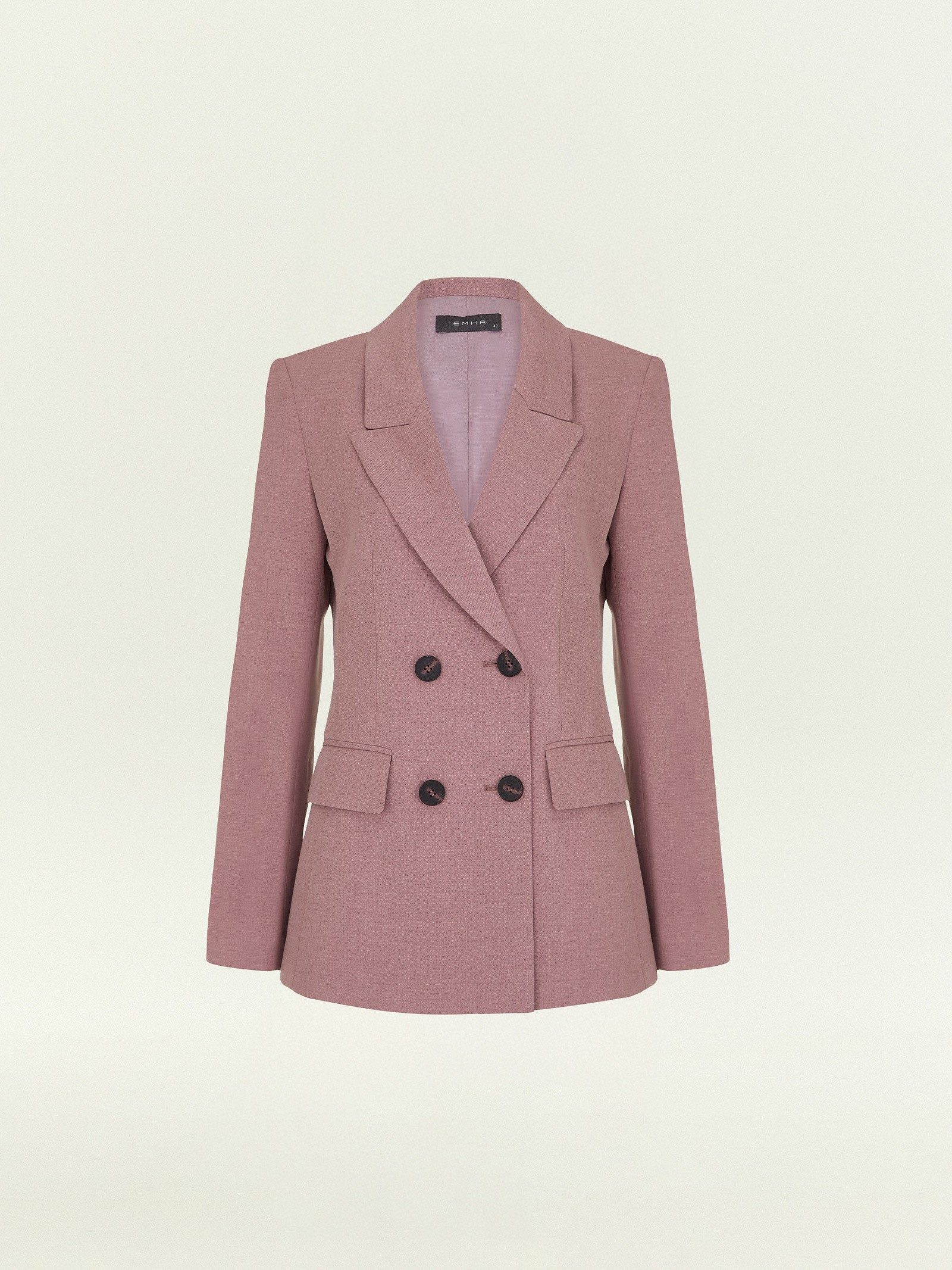 Двубортный жакет приталенного кроя