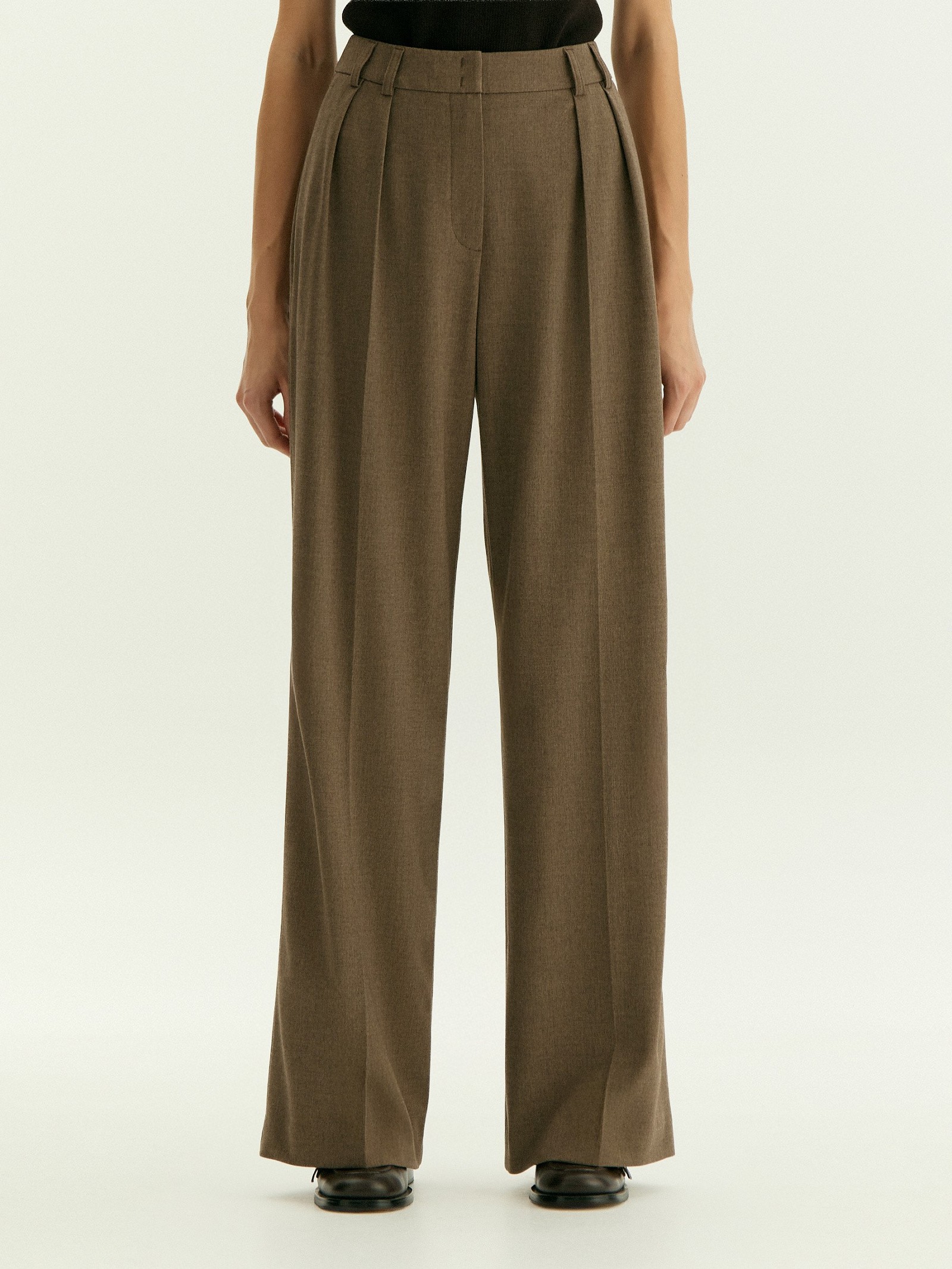 Брюки широкого кроя