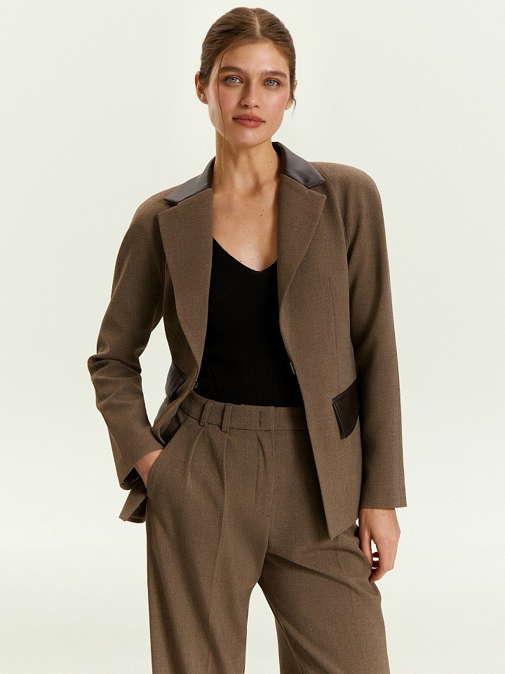 Жакет приталенного кроя