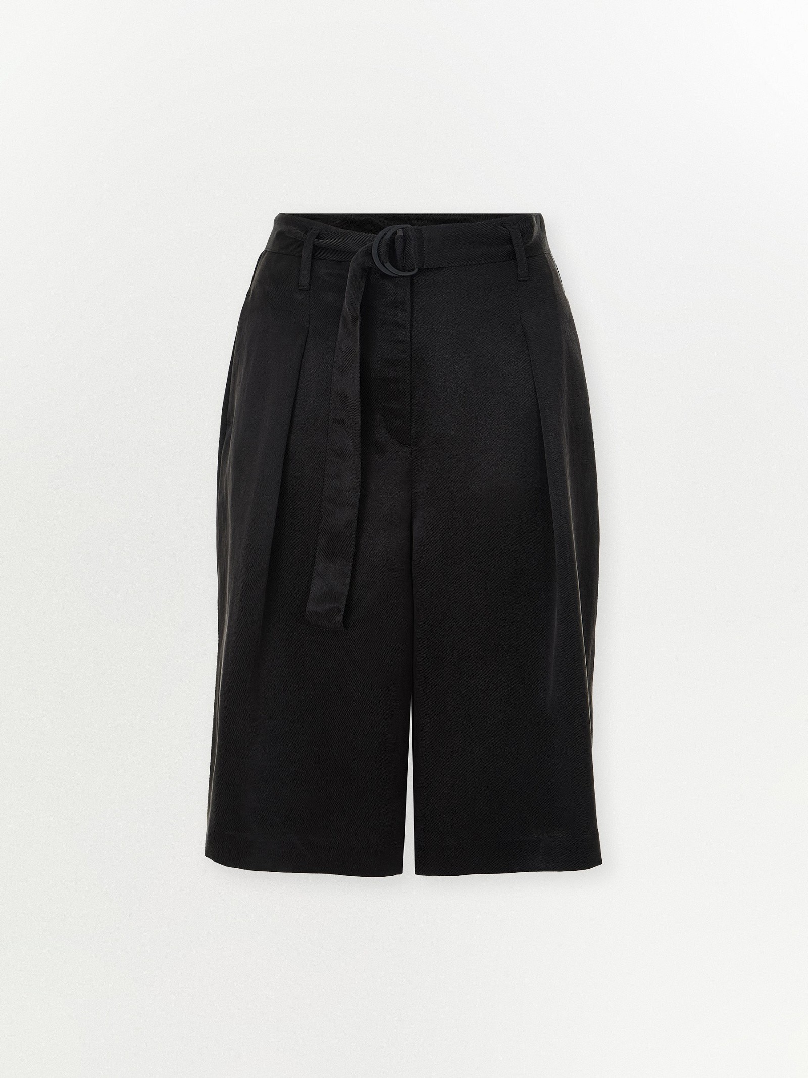 Однотонные шорты