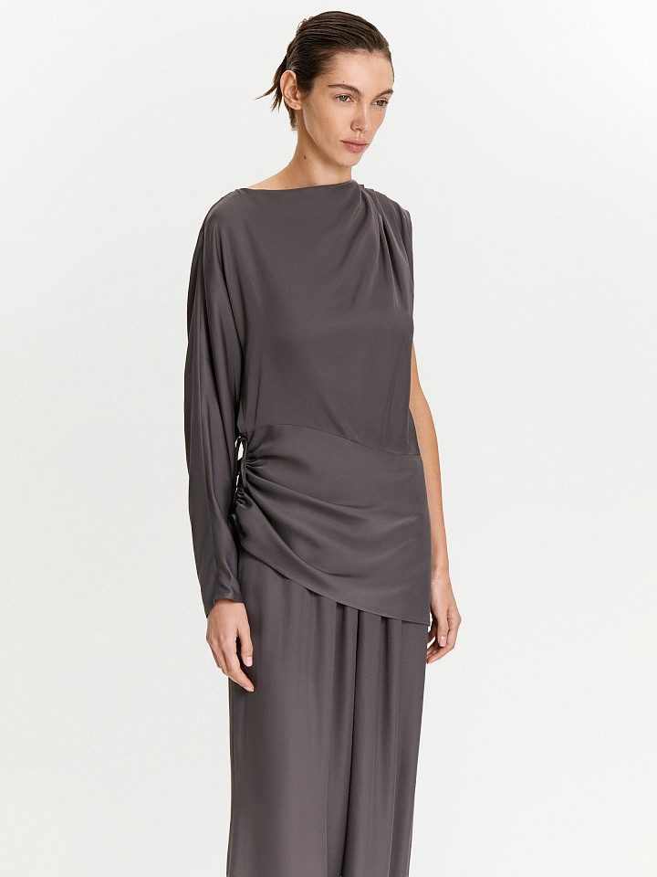 Блузка с длинным рукавом