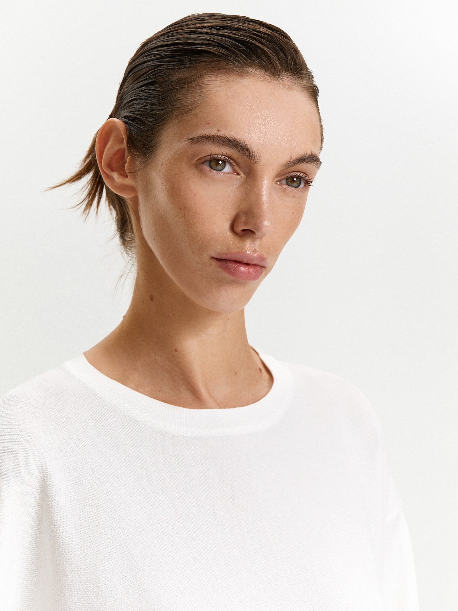 Футболка с содержанием шелка