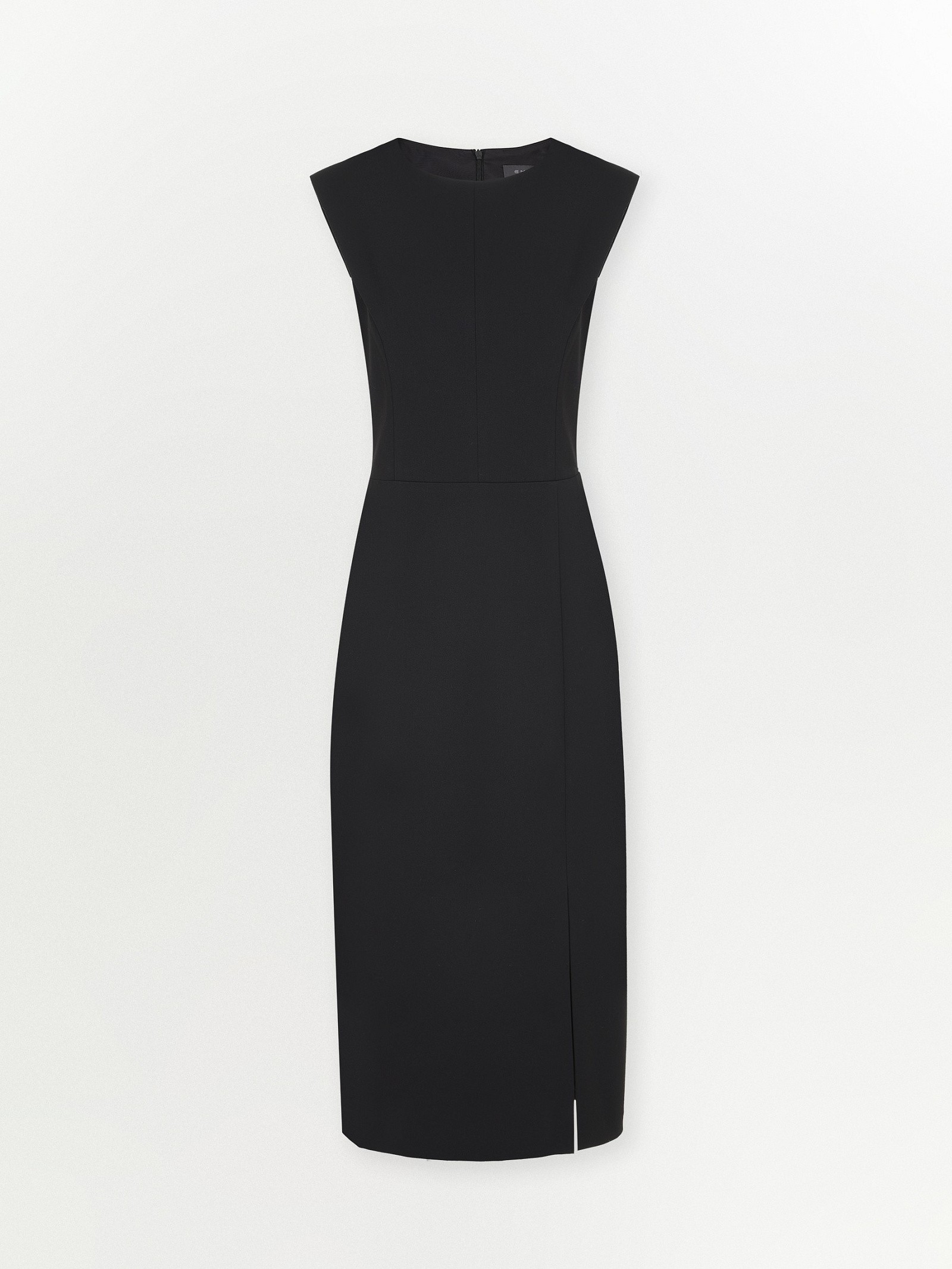 Платье с разрезом