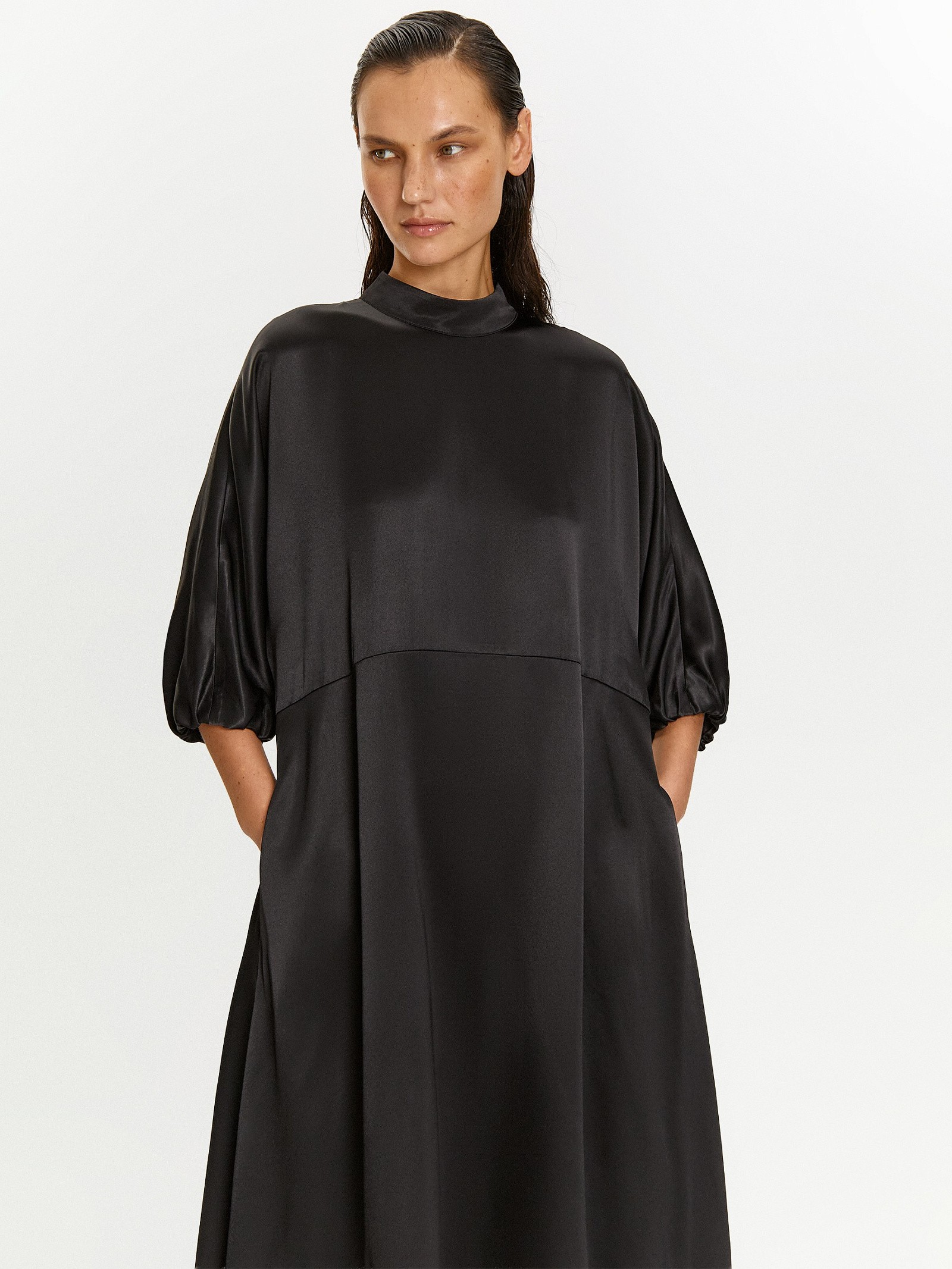 Платье а-силуэта