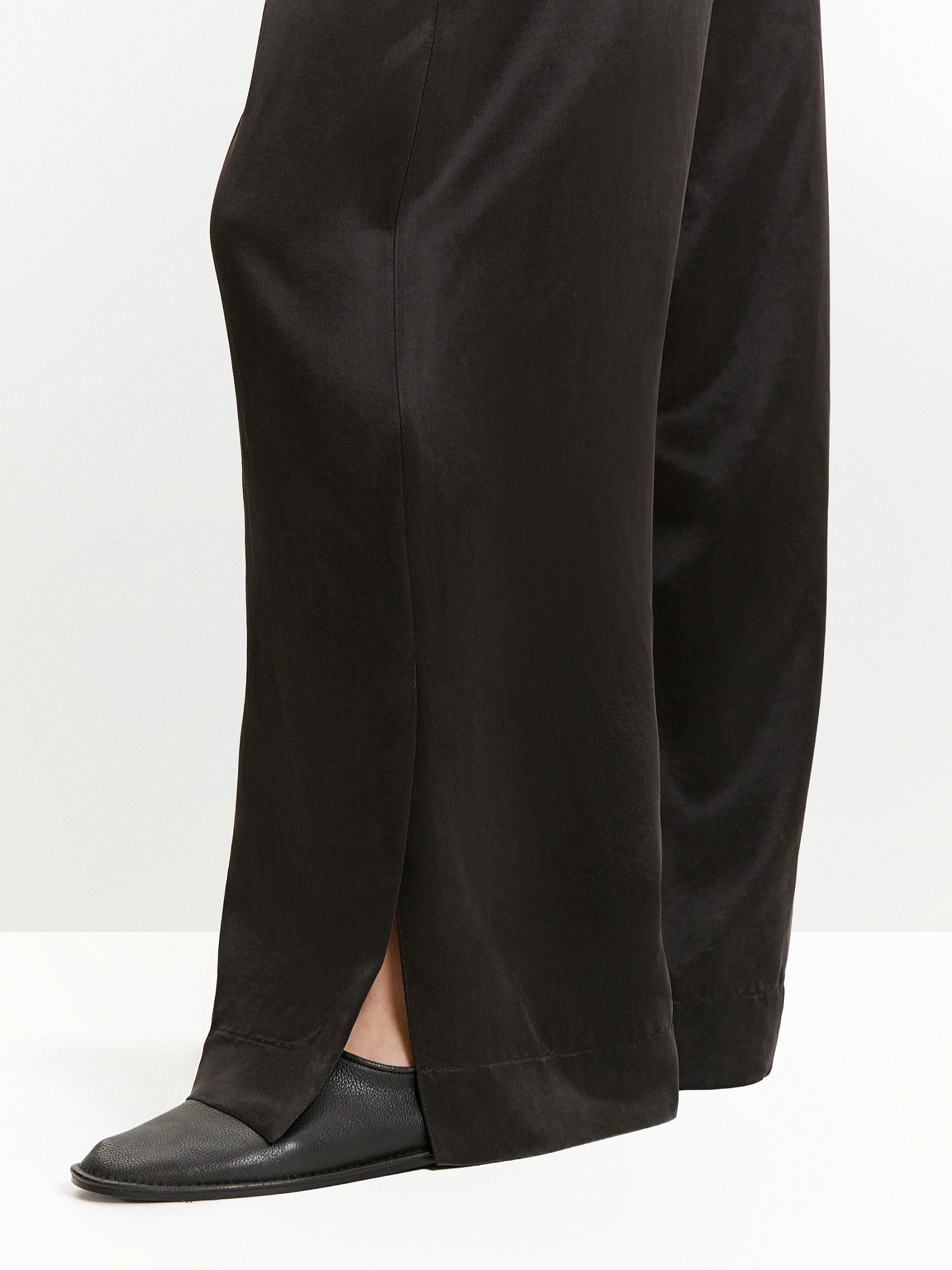 Брюки широкого кроя