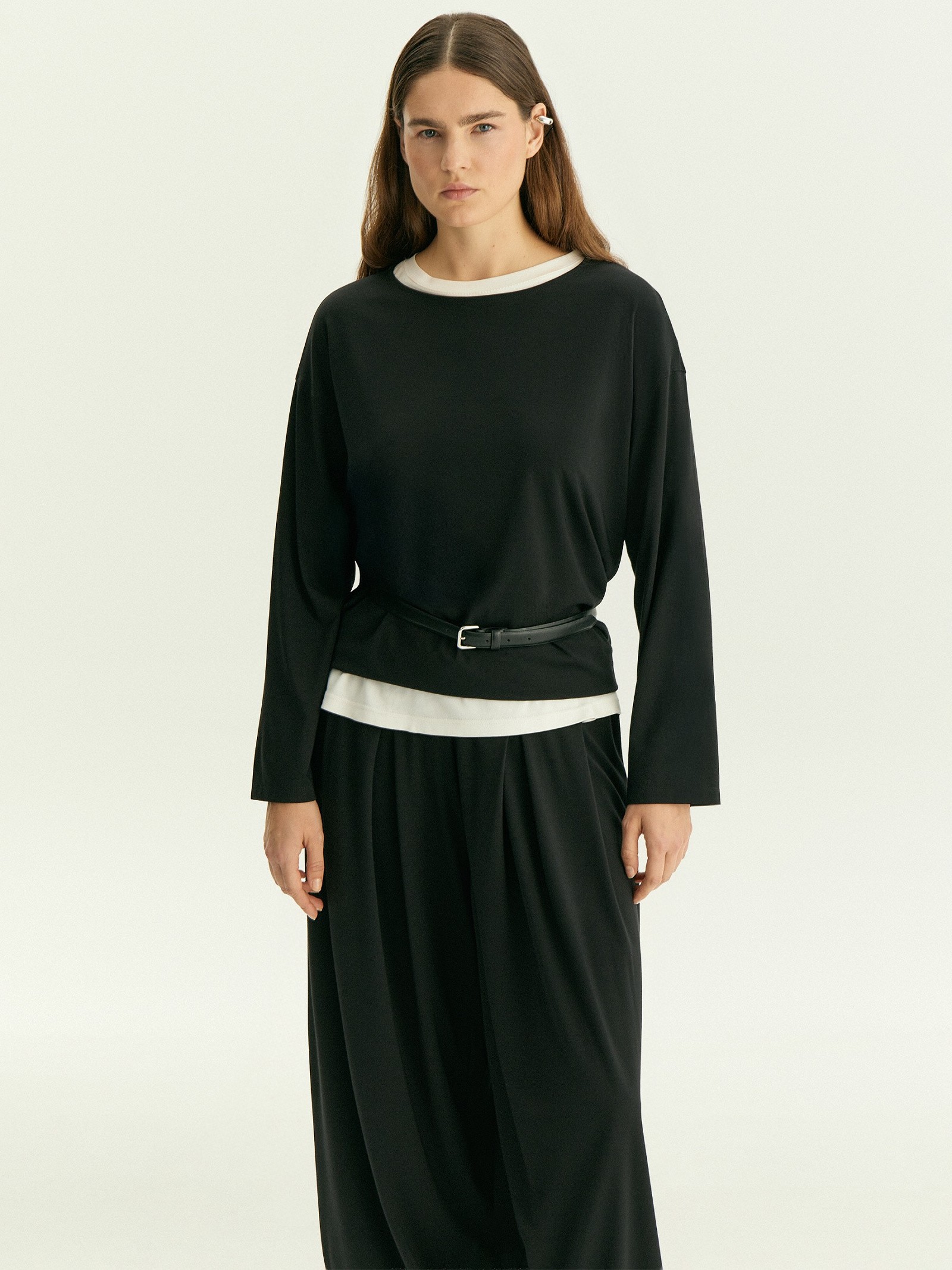 Лонгслив однотонный