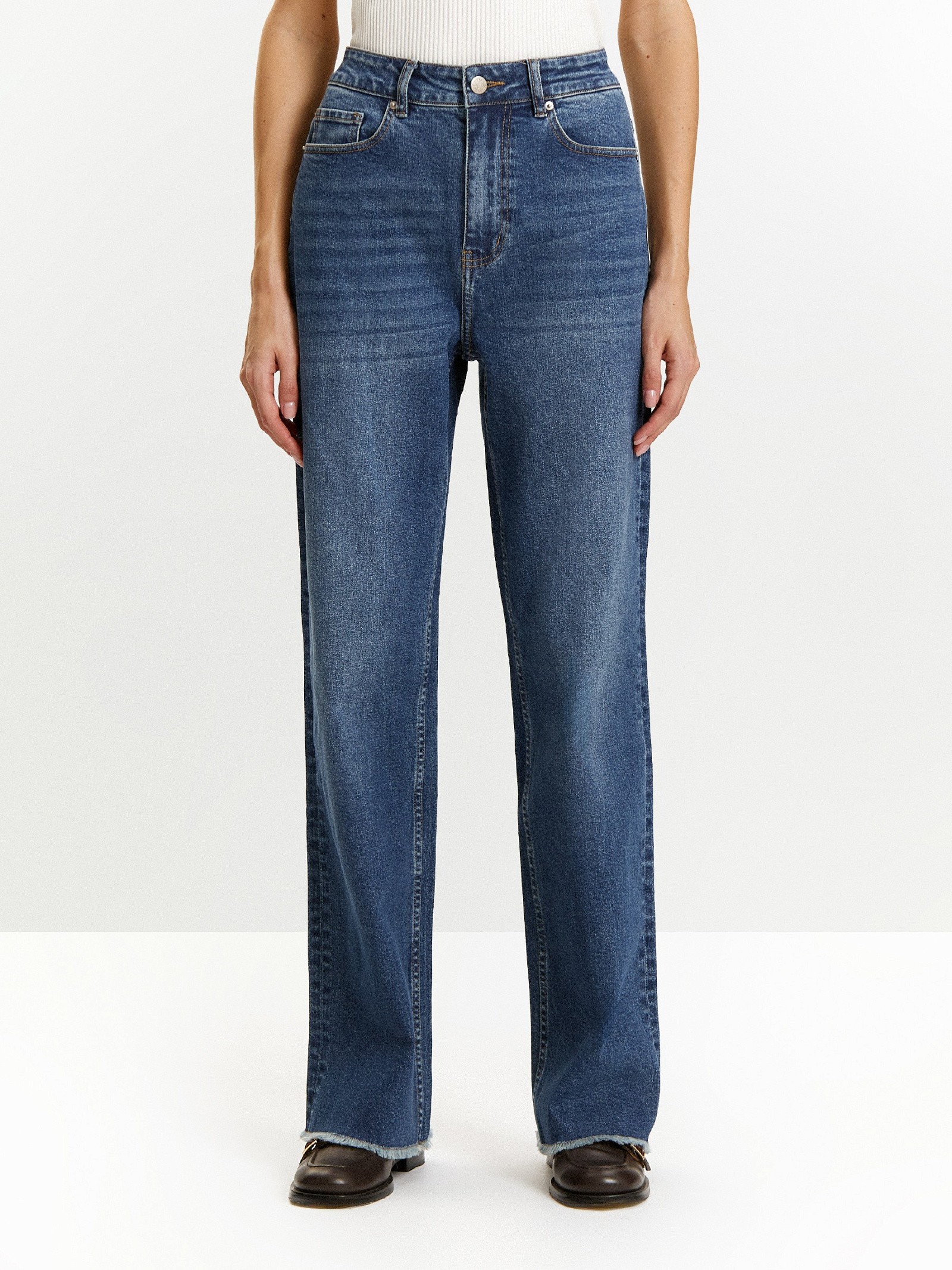 Джинсы Straight Leg 377