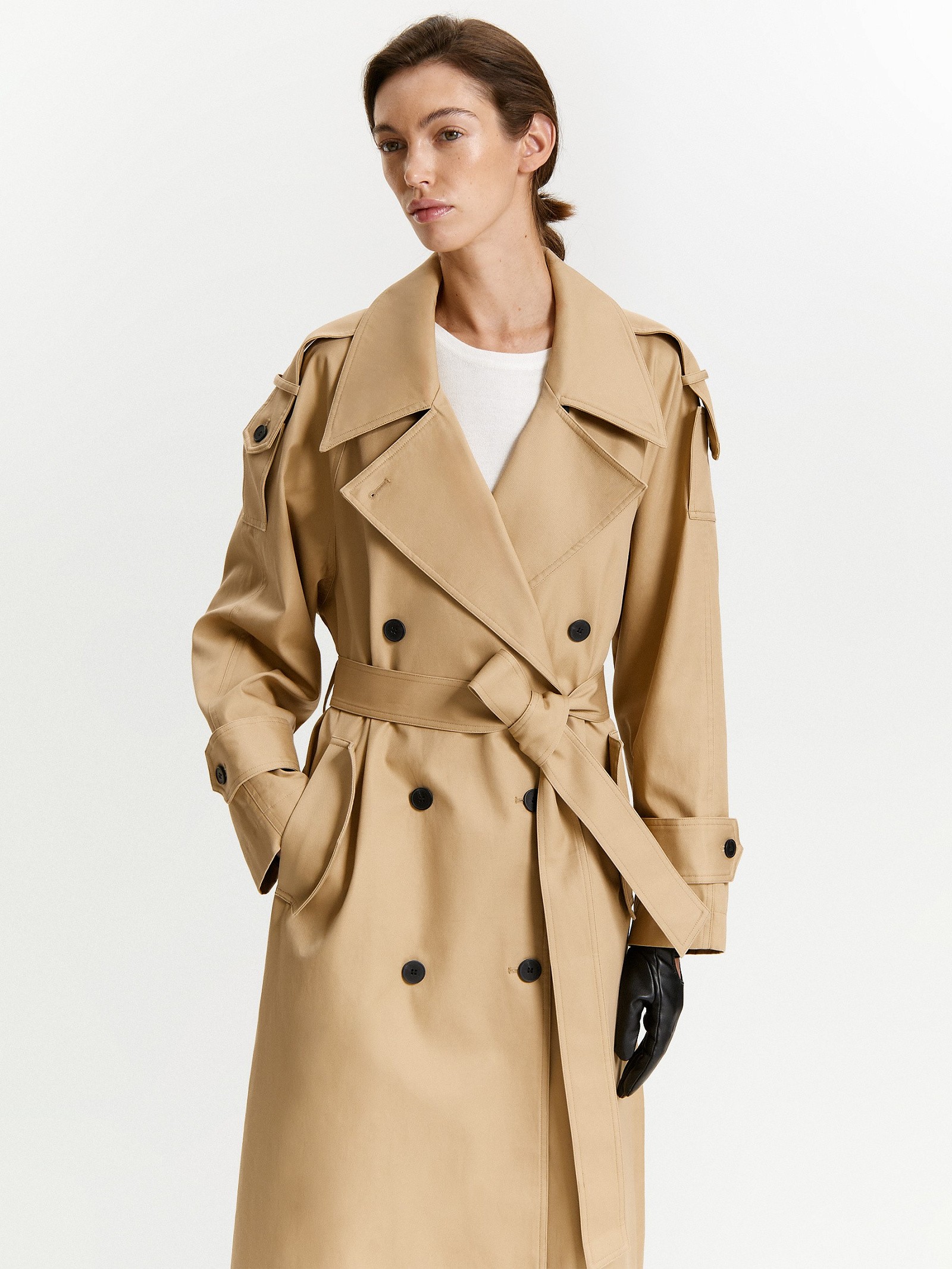 Плащ прямого кроя с поясом