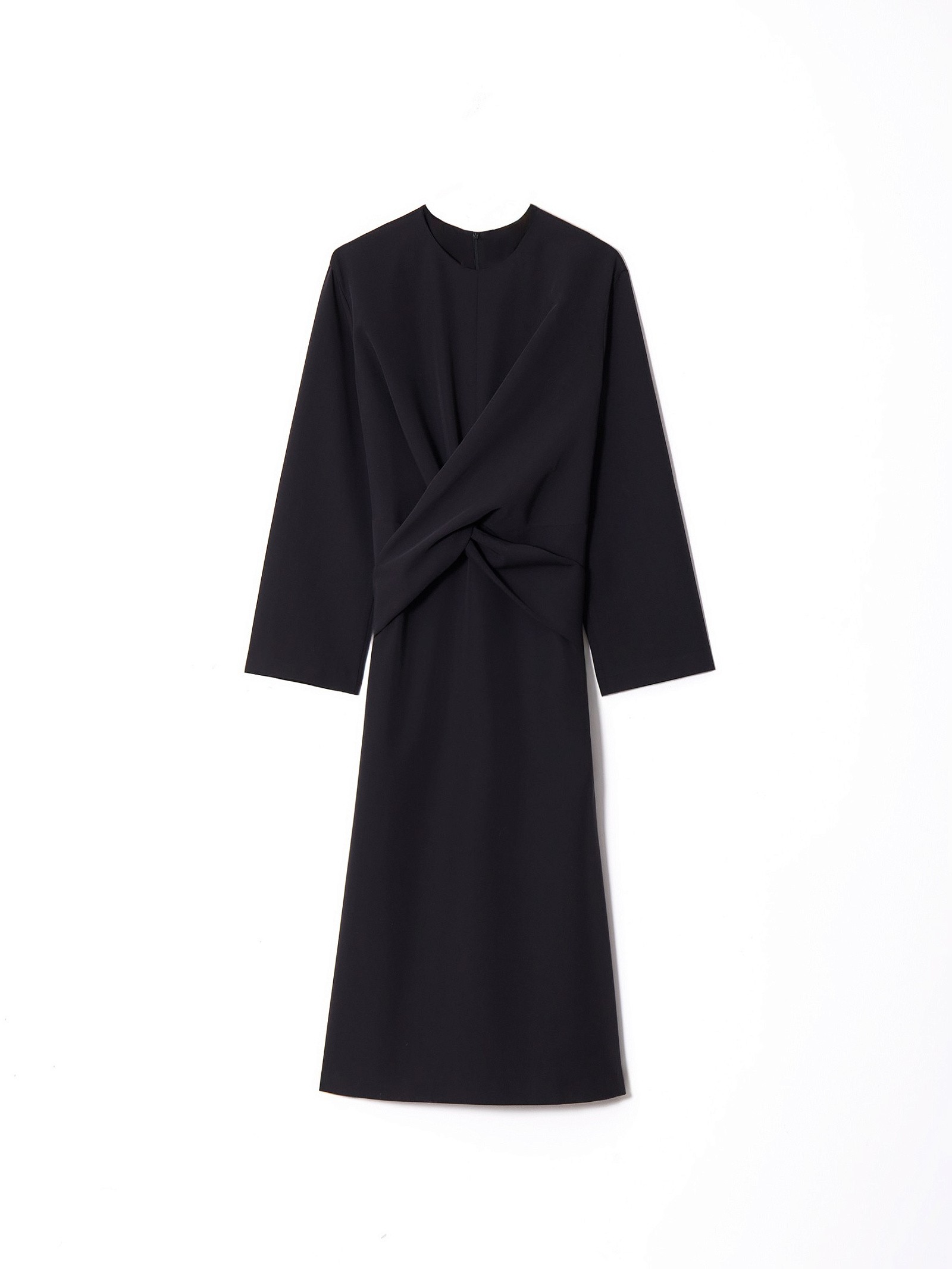 Платье приталенного кроя