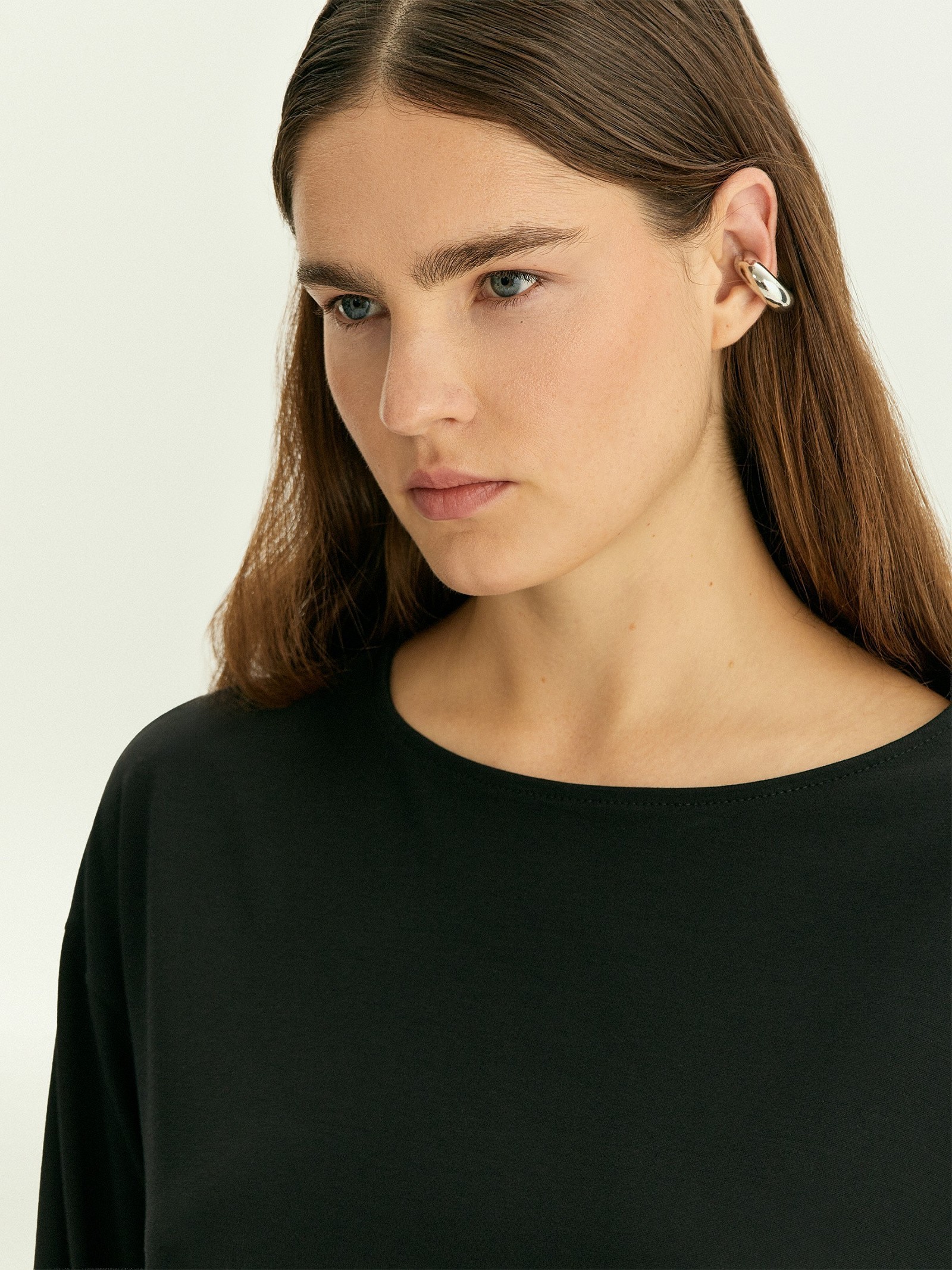 Лонгслив однотонный