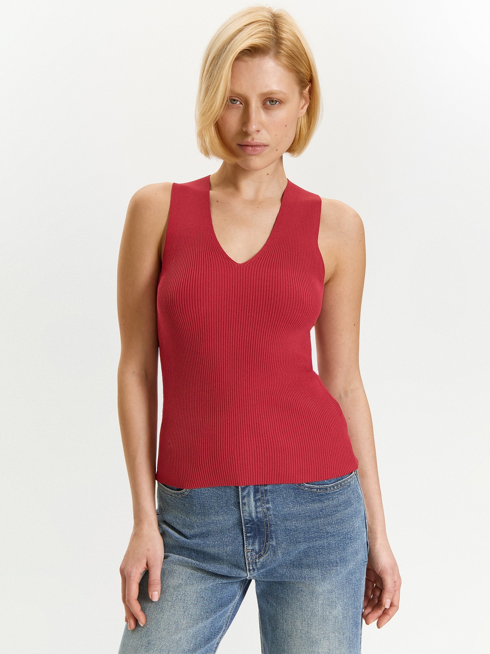 Трикотажный топ с v-образным вырезом