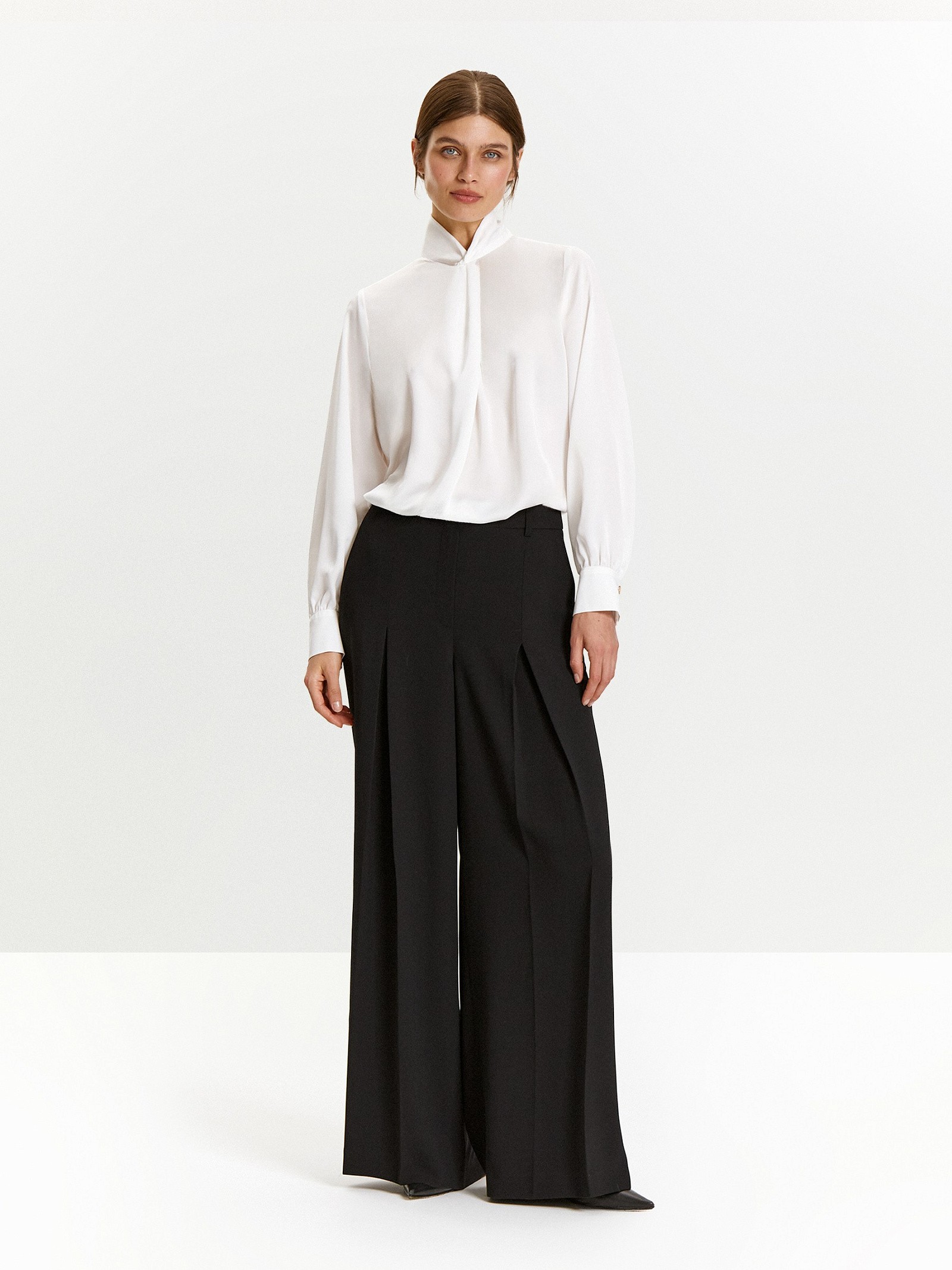 Брюки широкого кроя