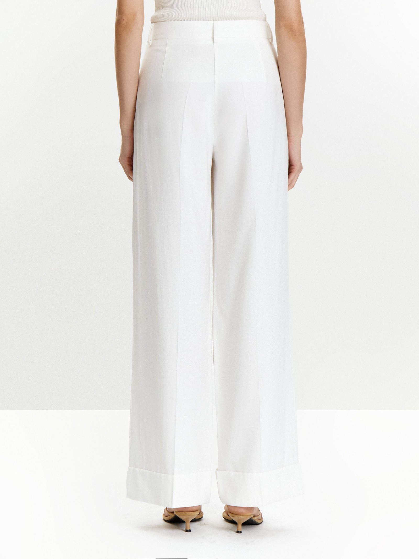 Брюки прямого кроя