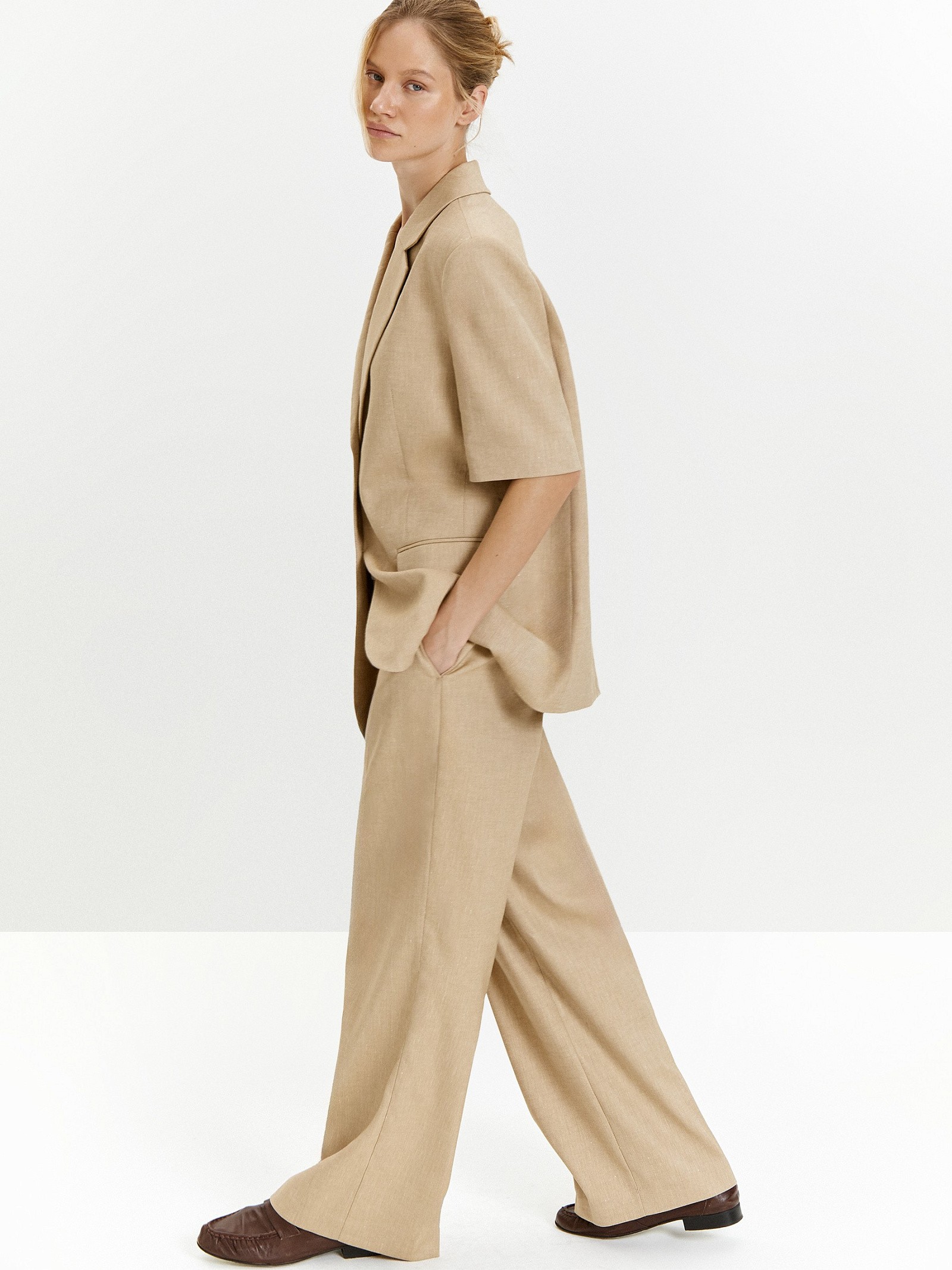 Брюки широкого кроя