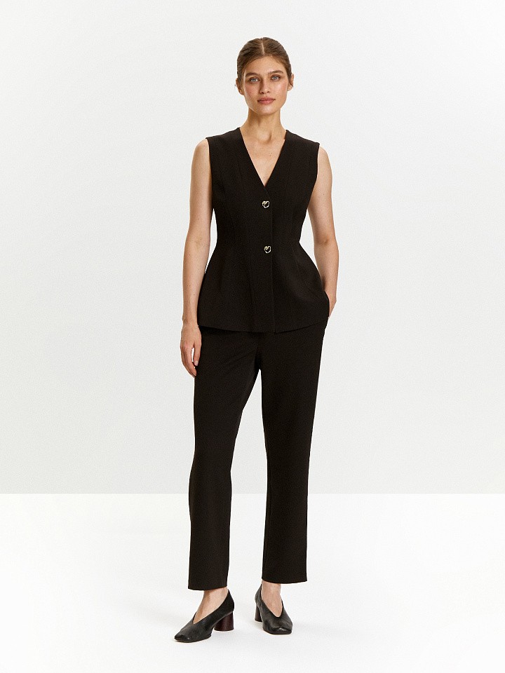 Брюки зауженного кроя